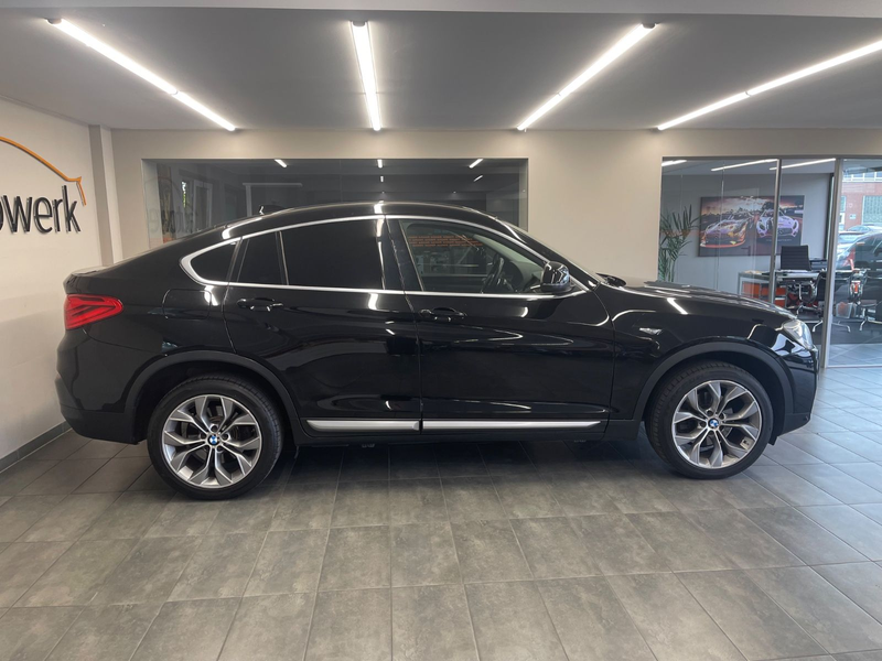 BMW X4 xDrive 20 d xLine*AUT./Leder/Navi/AHK/ALU/TOP — photo 3