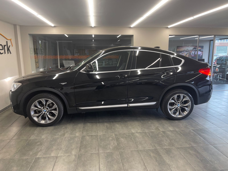 BMW X4 xDrive 20 d xLine*AUT./Leder/Navi/AHK/ALU/TOP — photo 7