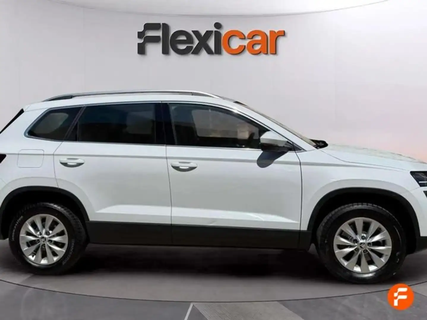 Skoda Karoq 1.5 TSI Selection ACT DSG Blanco - 2