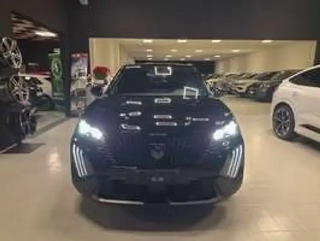 Peugeot 2008 view 2