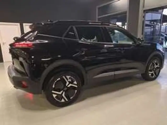 Peugeot 2008 view 6