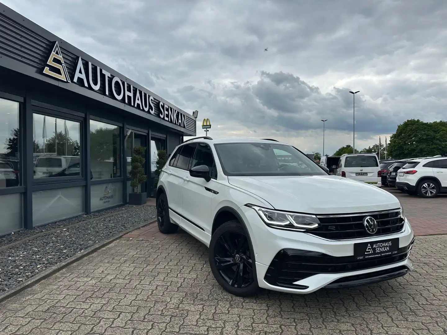 Volkswagen Tiguan 2.0 TSI DSG 4M R-Line*VIRTUAL* Weiß - 1