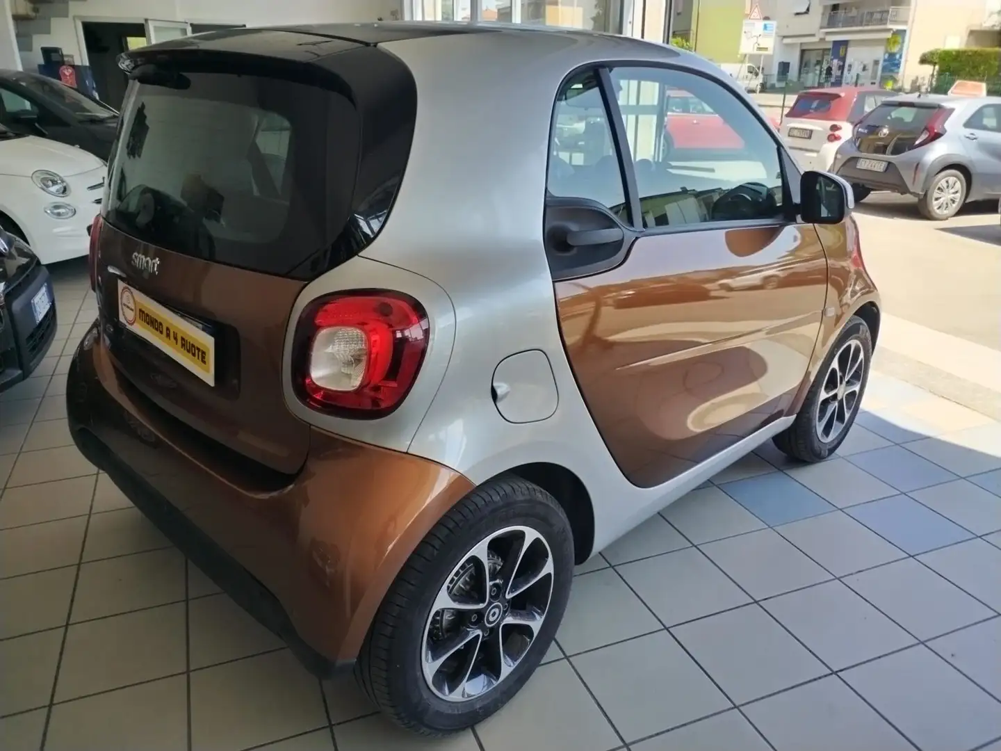 smart forTwo Fortwo Cabrio 1.0 Prime 71cv twinamic Goud - 2