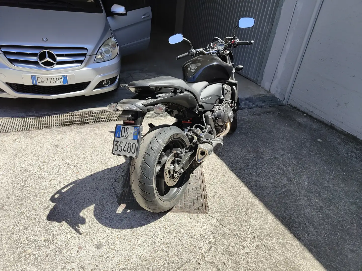 Honda Hornet Noir - 1