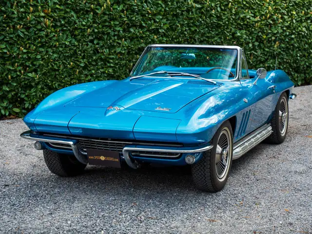 Corvette C2 Sting Ray Convertible