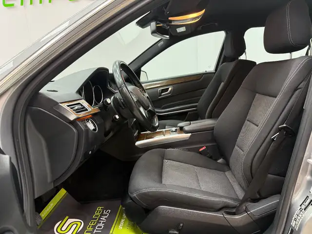 Mercedes-Benz E view 11