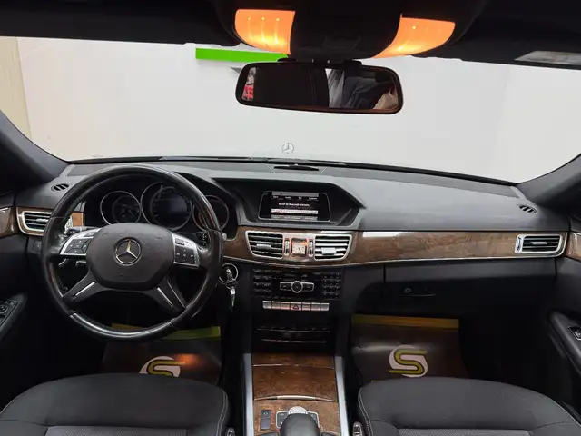 Mercedes-Benz E view 15