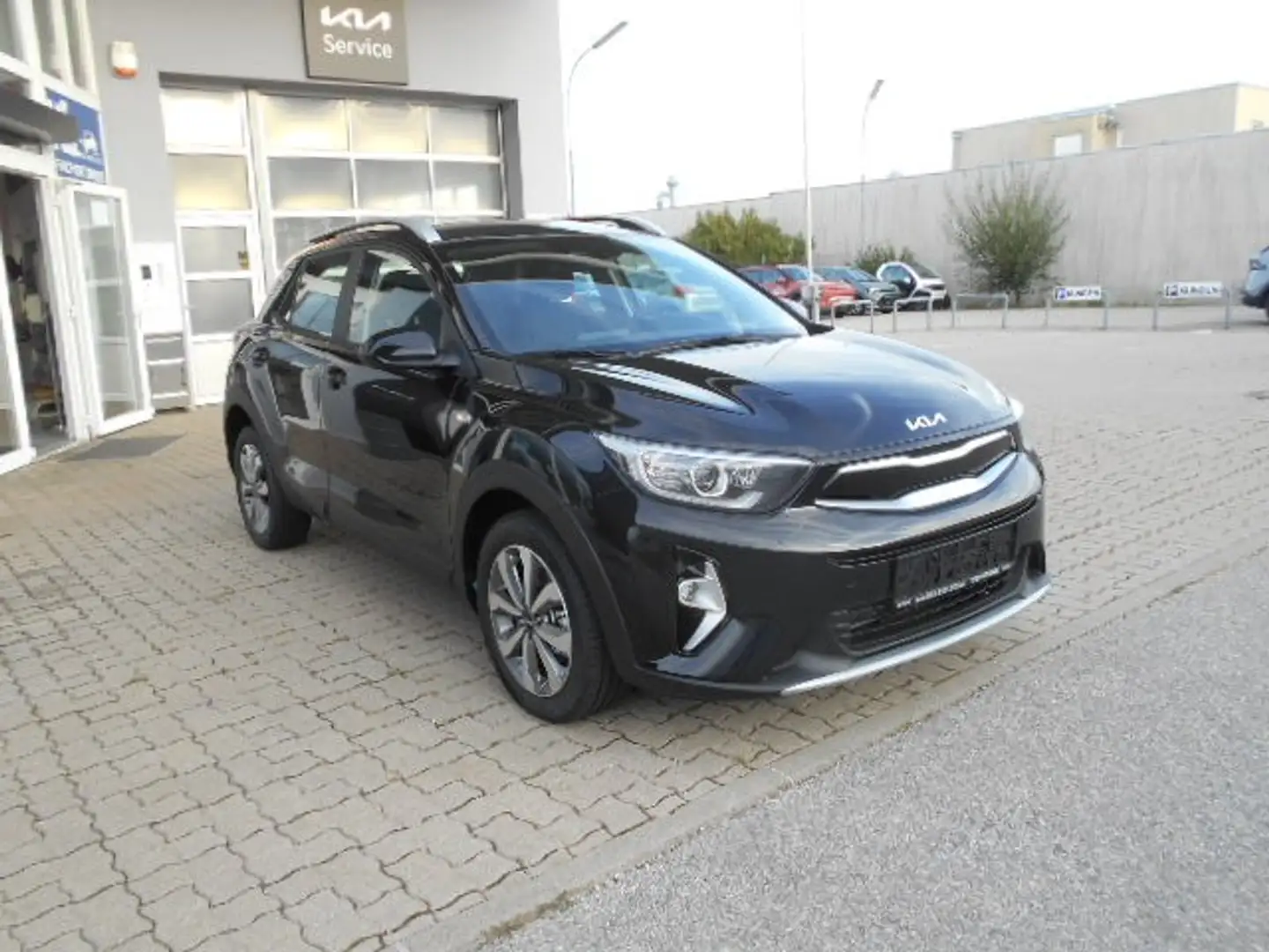 Kia Stonic 1,0 TGDI GPF ISG Silber DCT Aut. Schwarz - 2