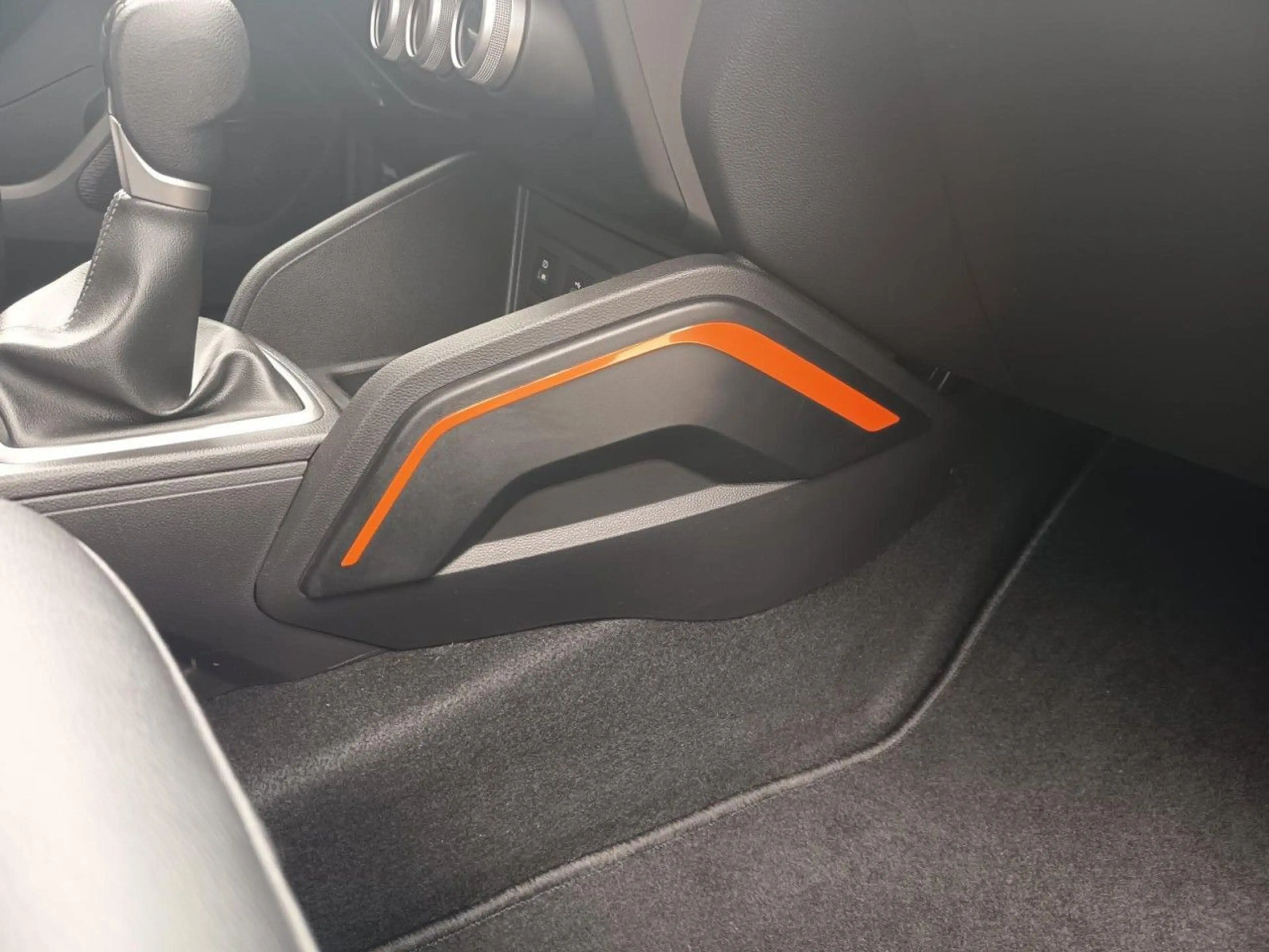Dacia Duster II Extreme Autom. Keyless Sitzh. Kamera — photo 22