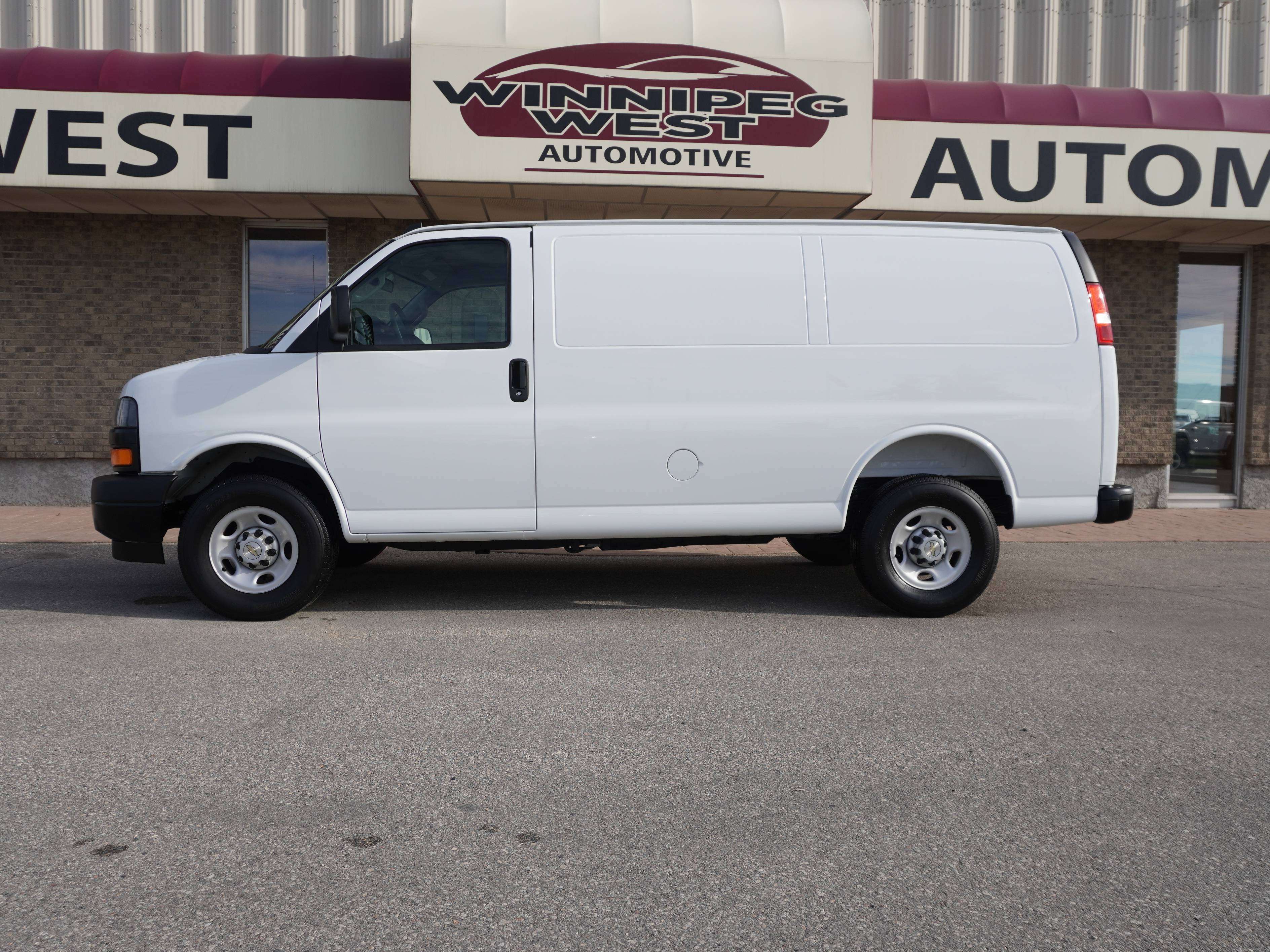 2025 Chevrolet Express 2500 Cargo Van