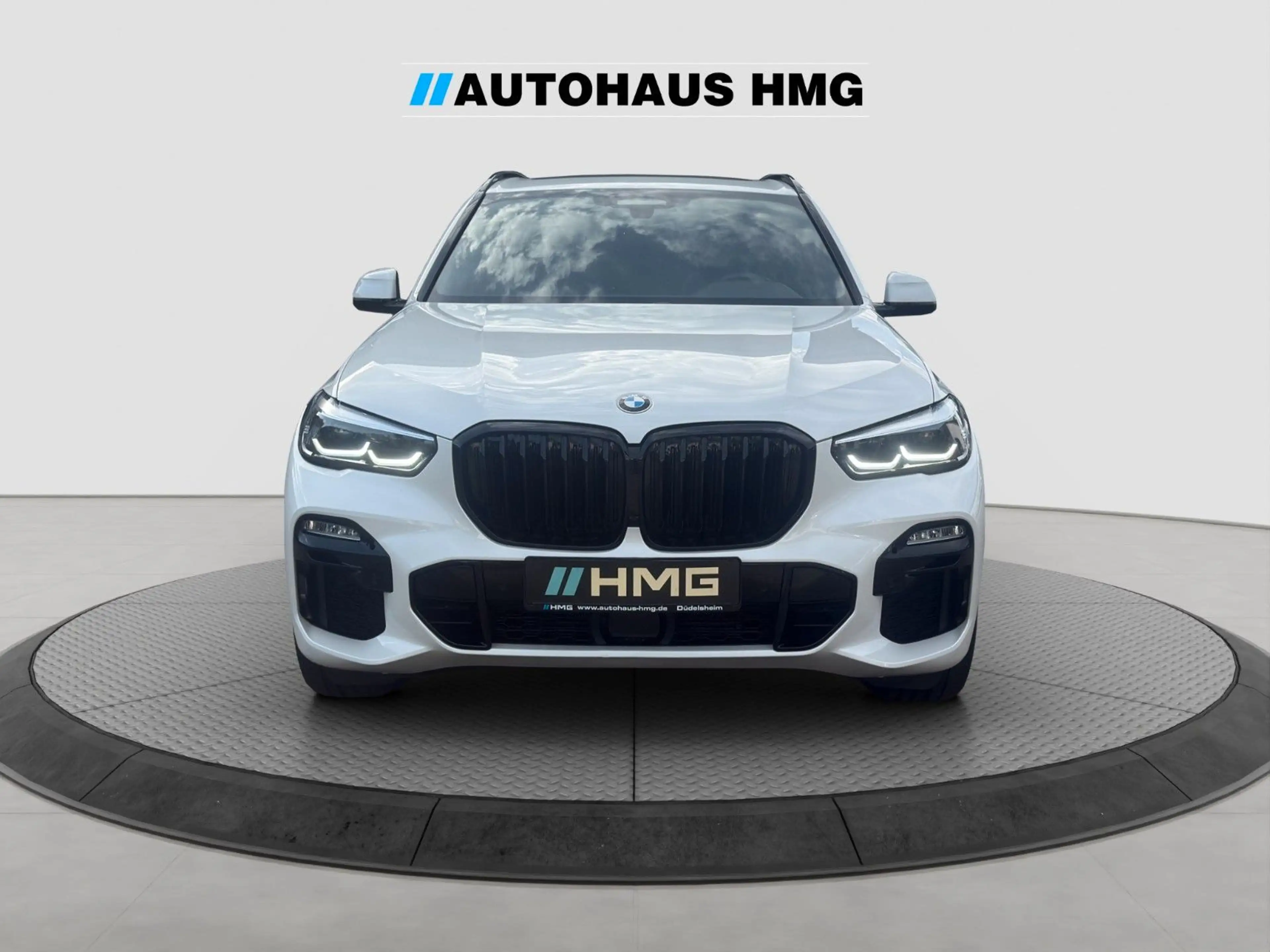 BMW X5 xDrive 30d M Sport *PANO*360°*LED*STANDHZ*AHK — photo 8