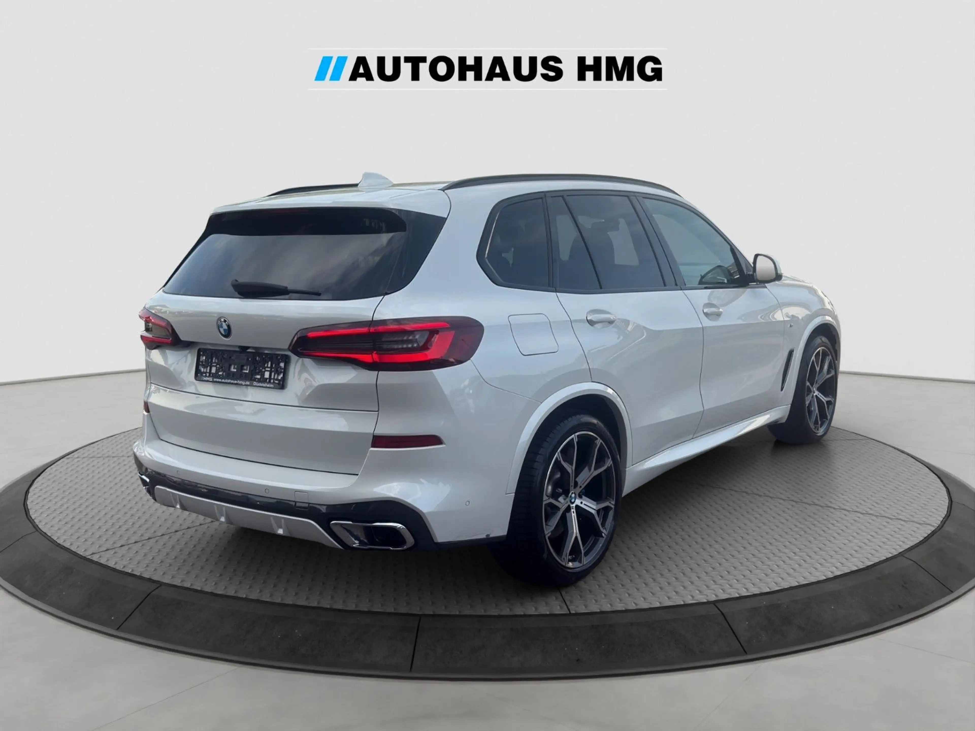 BMW X5 xDrive 30d M Sport *PANO*360°*LED*STANDHZ*AHK — photo 5