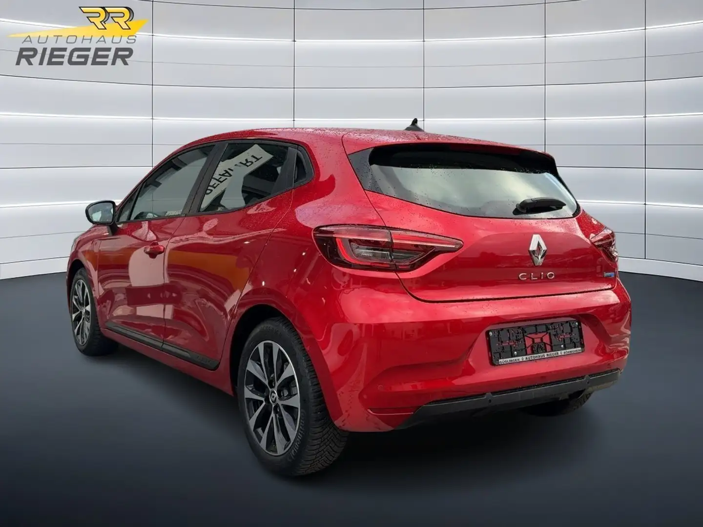 Renault Clio V Equilibre Full Hybrid 145 Rojo - 2