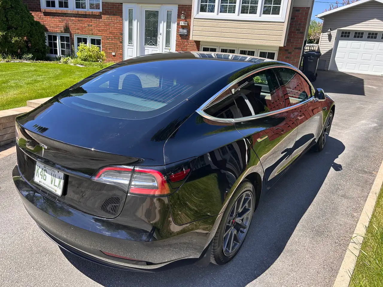 Tesla Model 3 photo Tesla Model 3