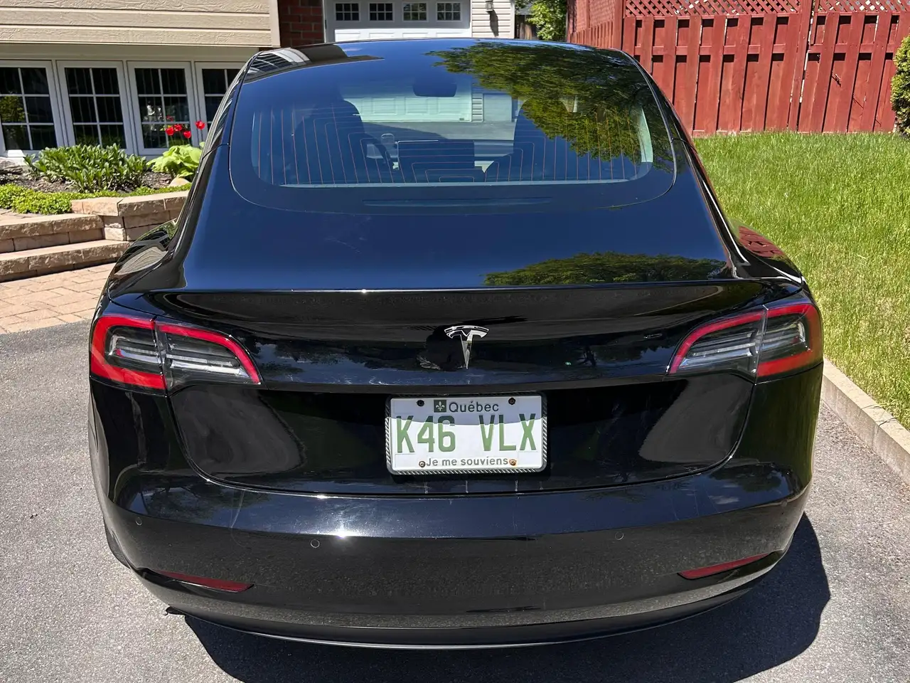 Tesla Model 3 photo Tesla Model 3