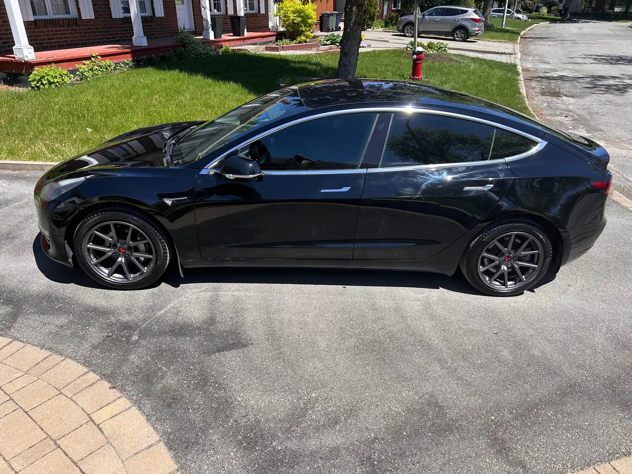 Tesla Model 3 photo Tesla Model 3