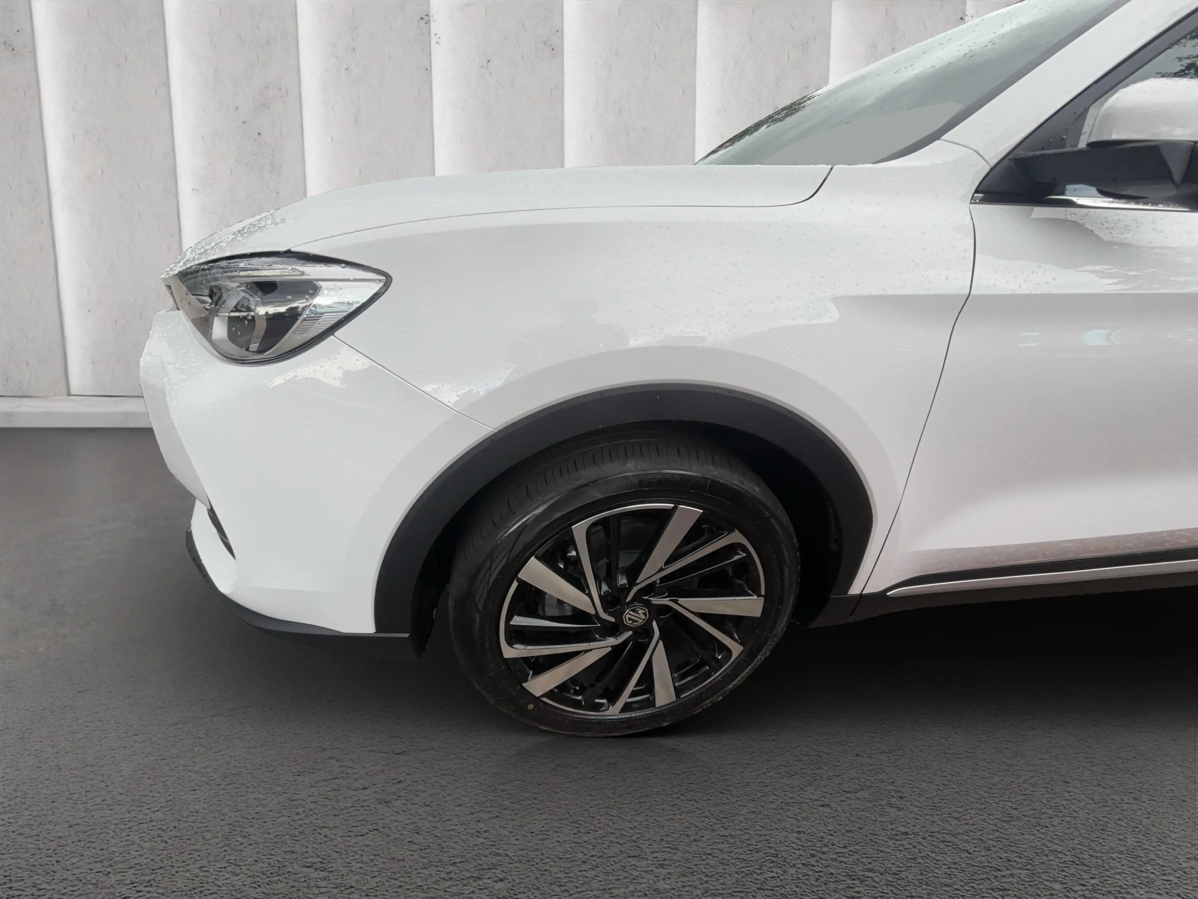 MG ZS Luxury 1.5 Hybrid+ Sports Utility Vehicle. 145 kW. — photo 7