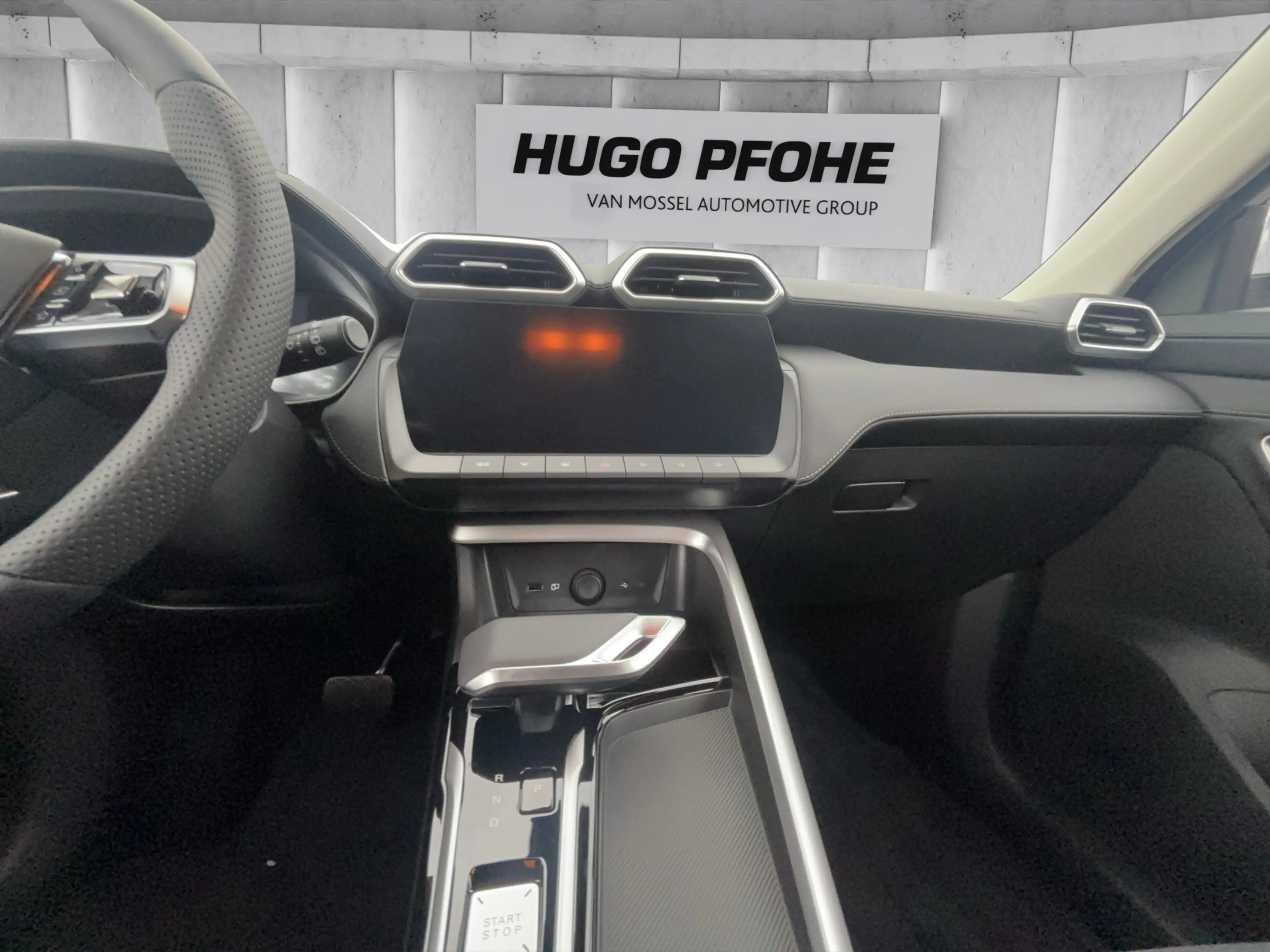 MG ZS Luxury 1.5 Hybrid+ Sports Utility Vehicle. 145 kW. — photo 12