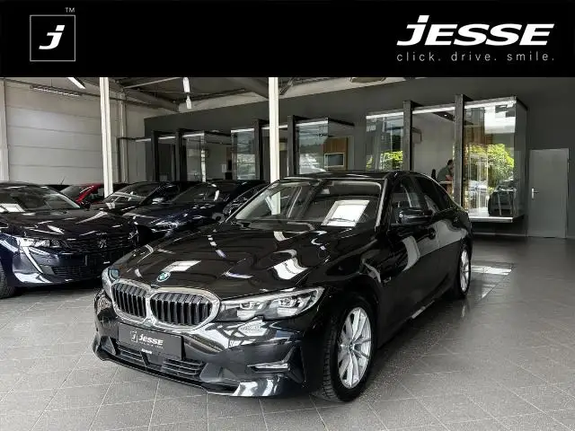 BMW 320 e Advantage LED ACC Live-Cockpit Prof.