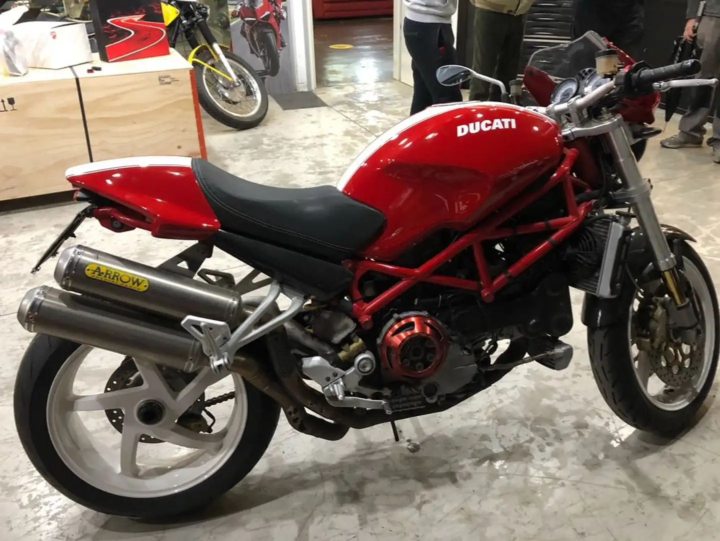 Ducati Monster S4R Roşu - 1