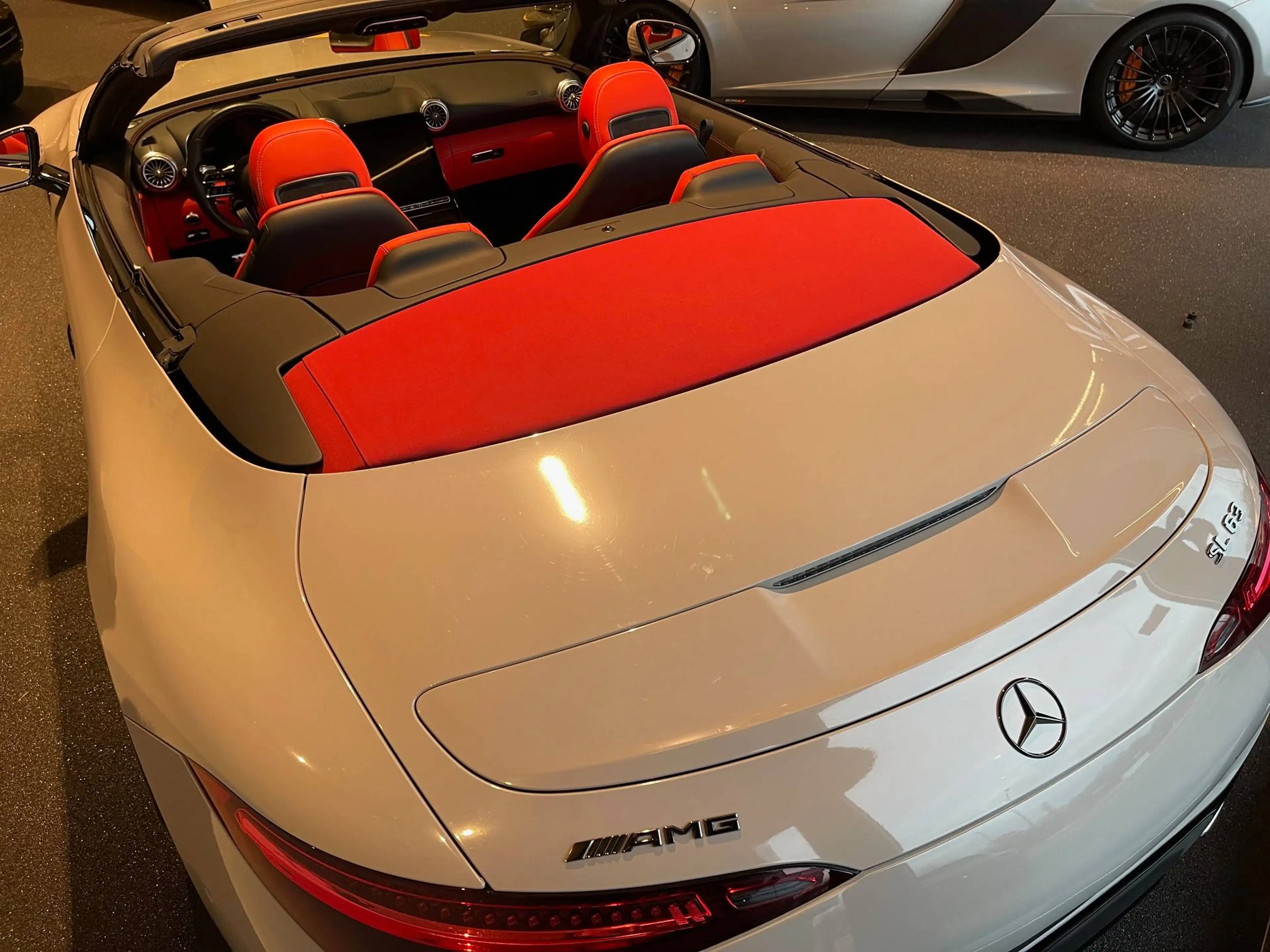 Mercedes-Benz SL 63 AMG SL Roadster AMG 63 4-Matic — photo 12