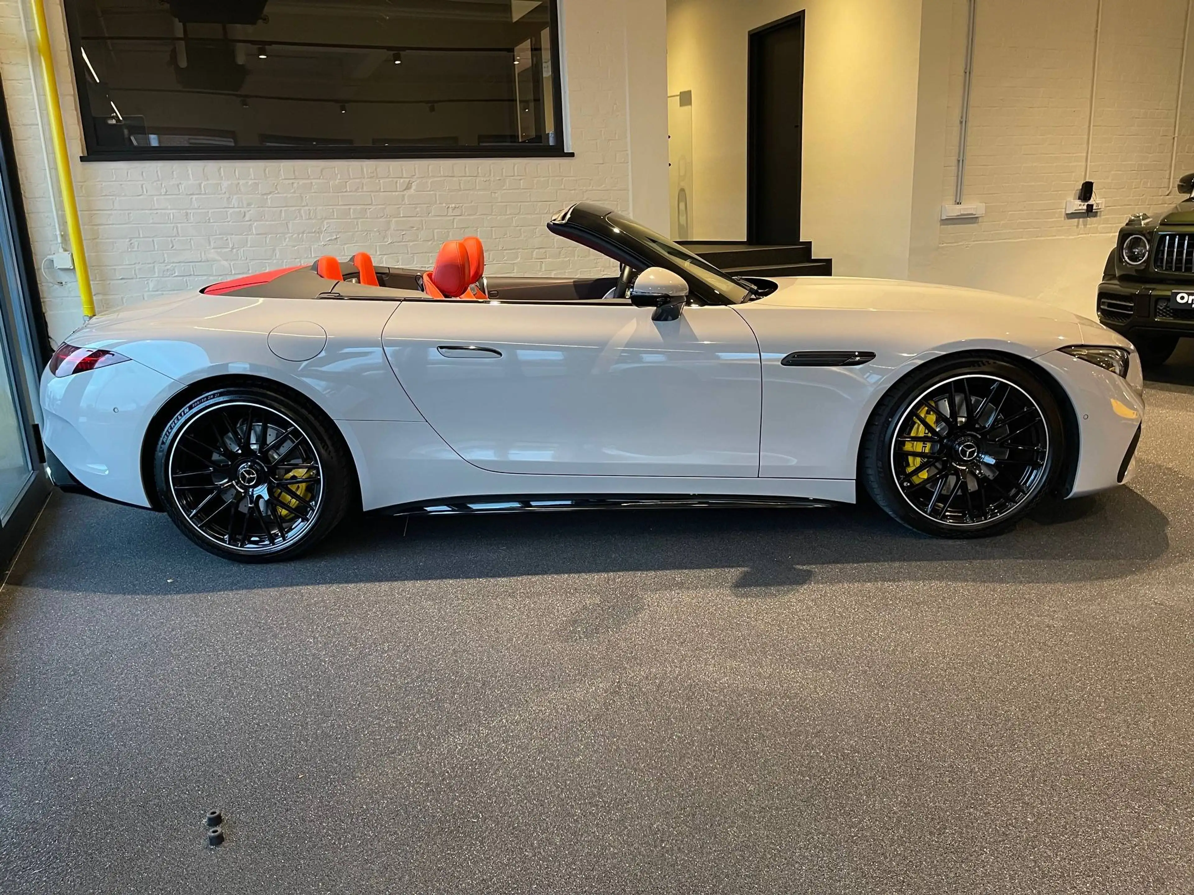 Mercedes-Benz SL 63 AMG SL Roadster AMG 63 4-Matic — photo 9