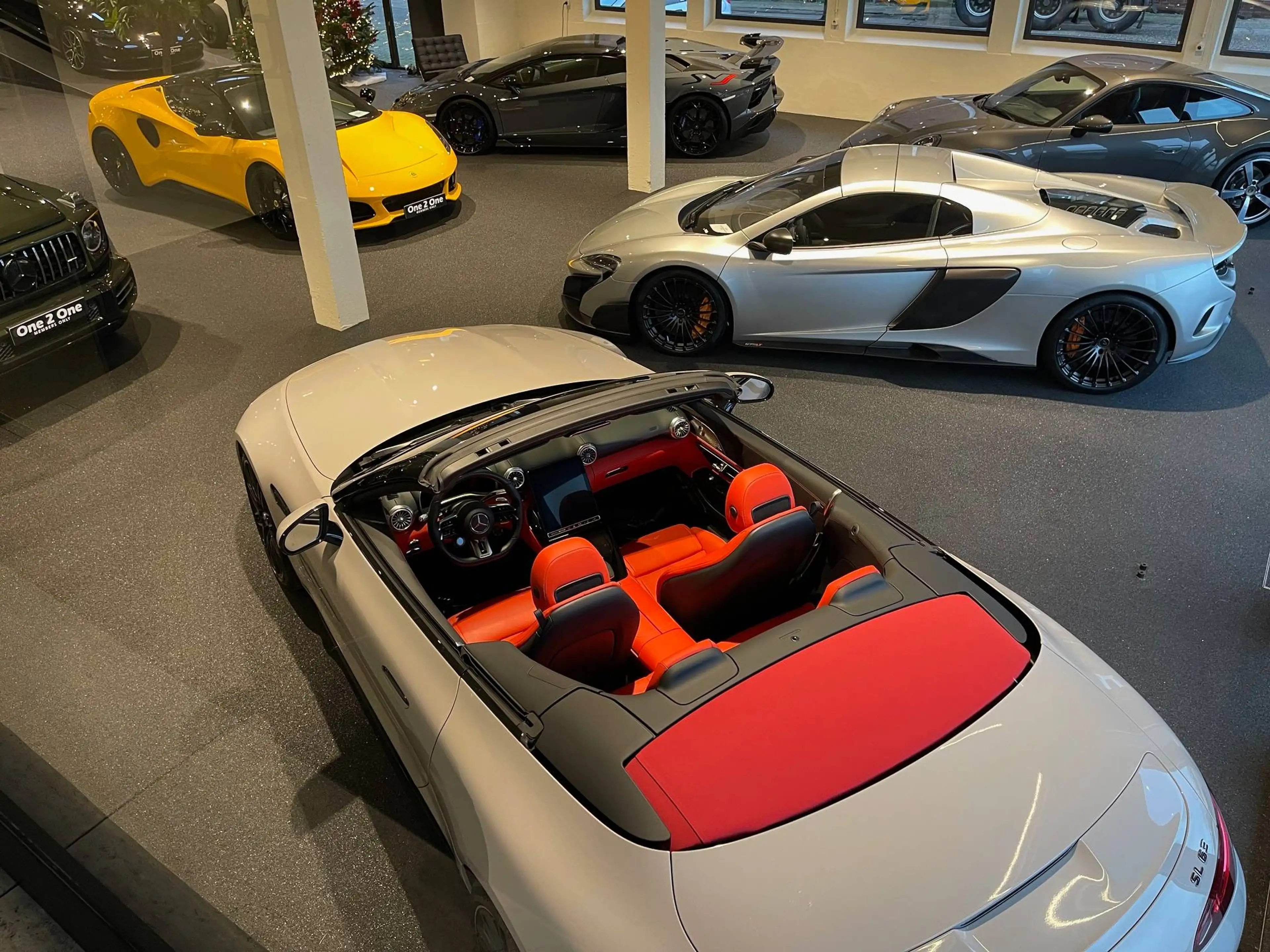 Mercedes-Benz SL 63 AMG SL Roadster AMG 63 4-Matic — photo 5