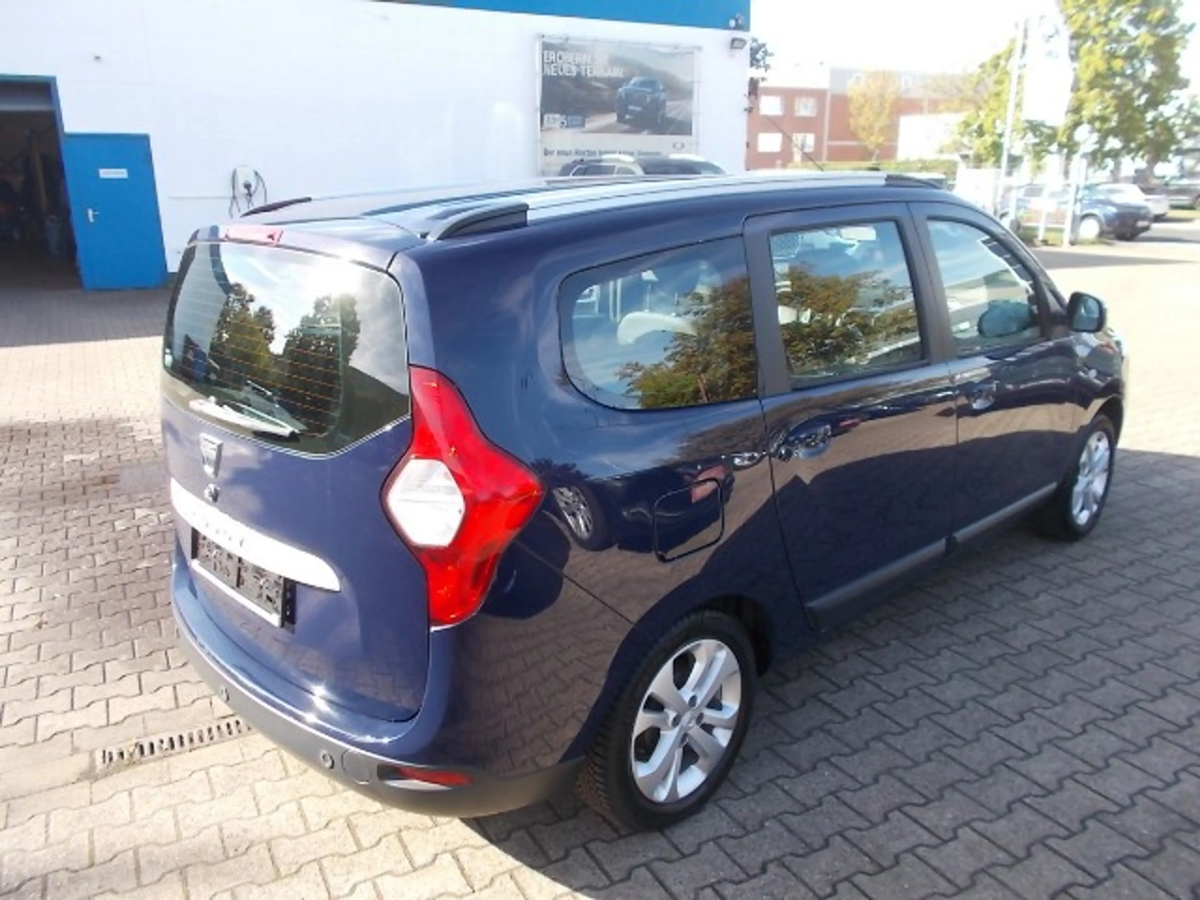 Dacia Lodgy Prestige, Leder, AHK, Navi, Allwetter, Klima — photo 5