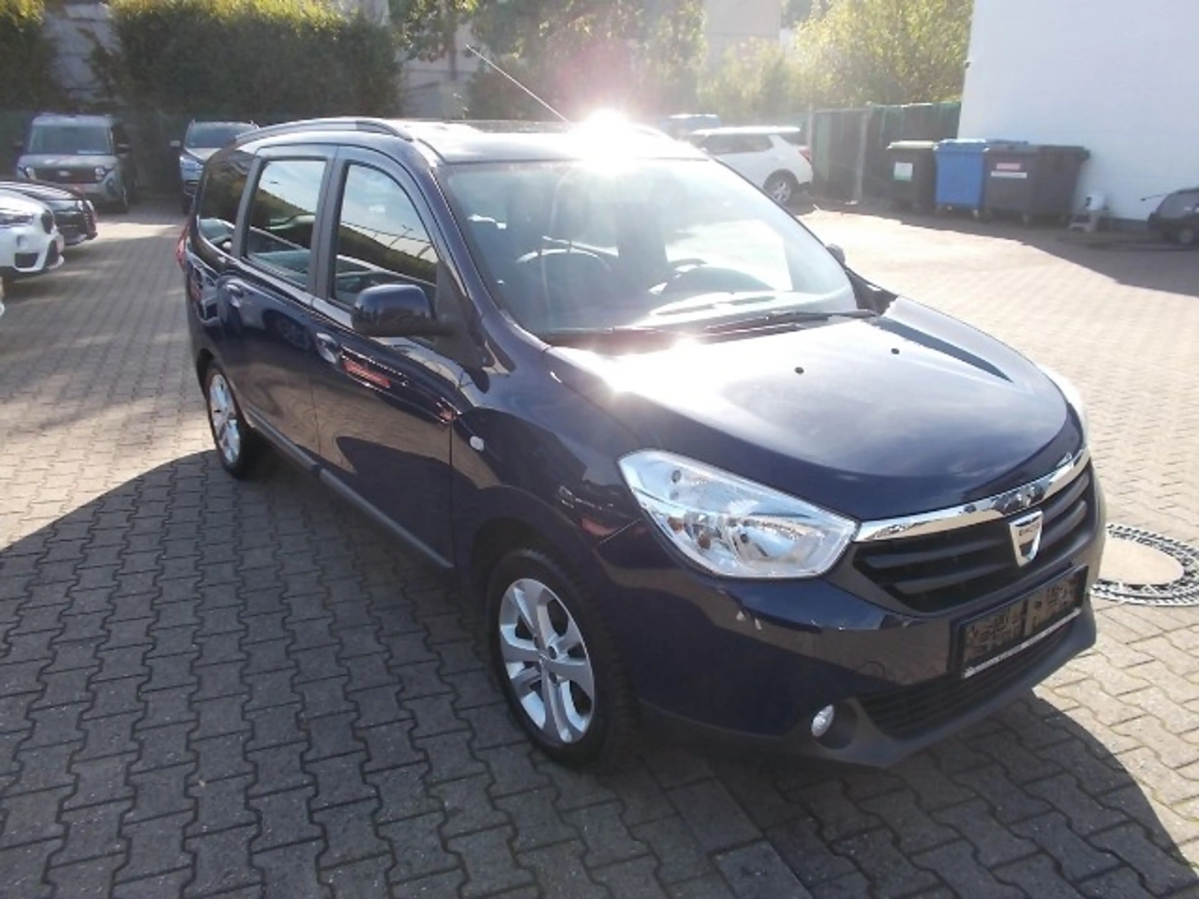Dacia Lodgy Prestige, Leder, AHK, Navi, Allwetter, Klima — photo 3