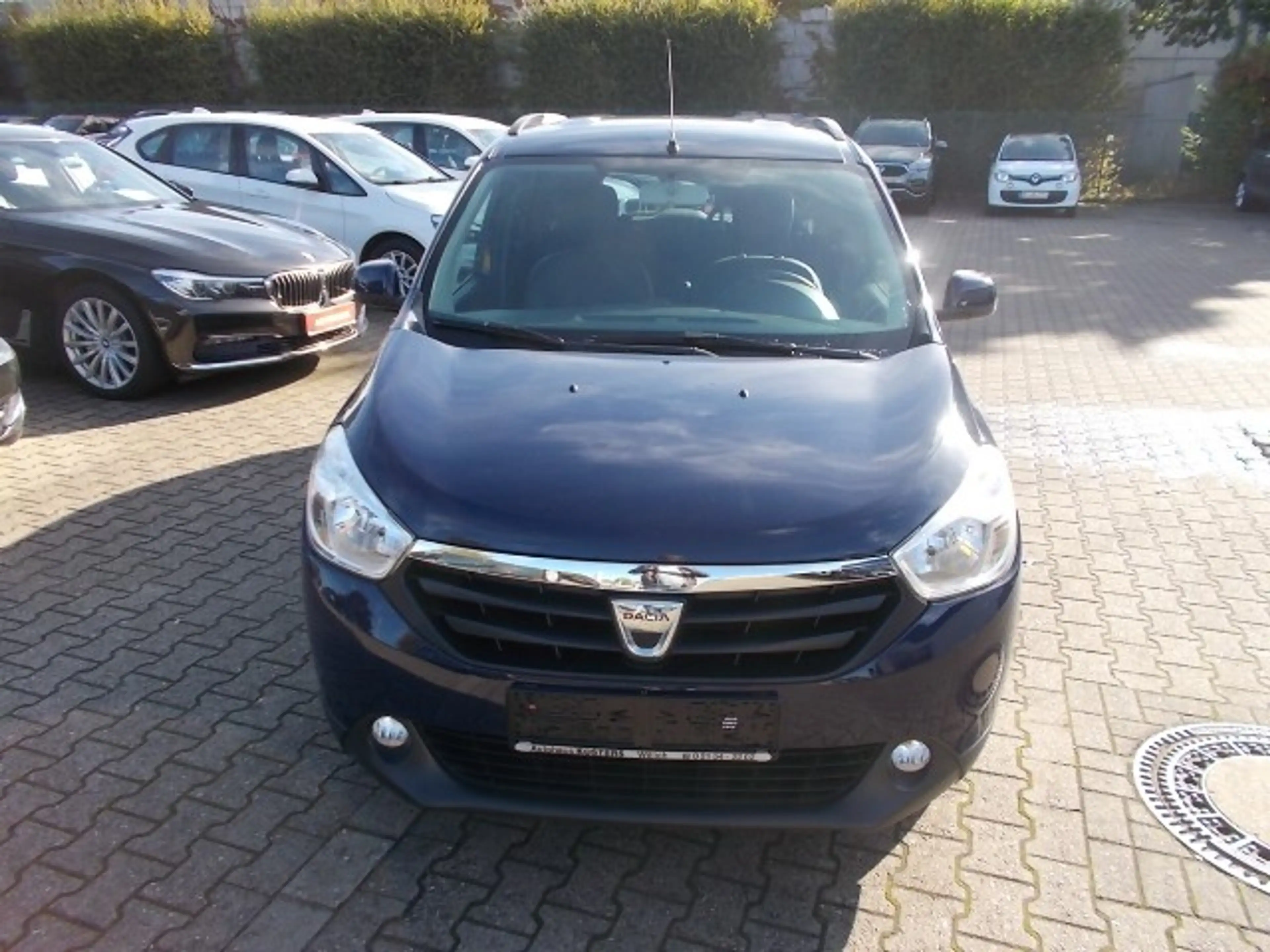 Dacia Lodgy Prestige, Leder, AHK, Navi, Allwetter, Klima — photo 2