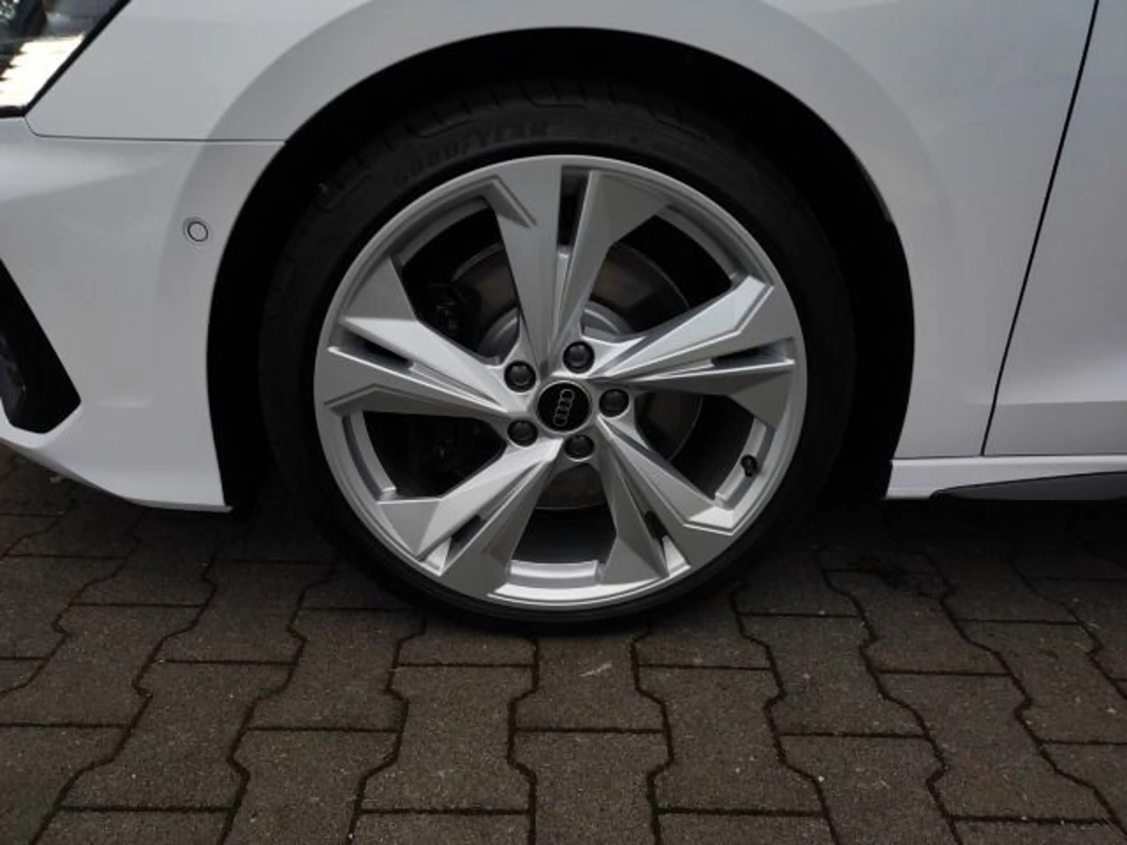 Audi S3 S3 Lim. *MATRIX*ACC*B&O*Opt.-Schwarz+*R-CAM*SHZ* — photo 7