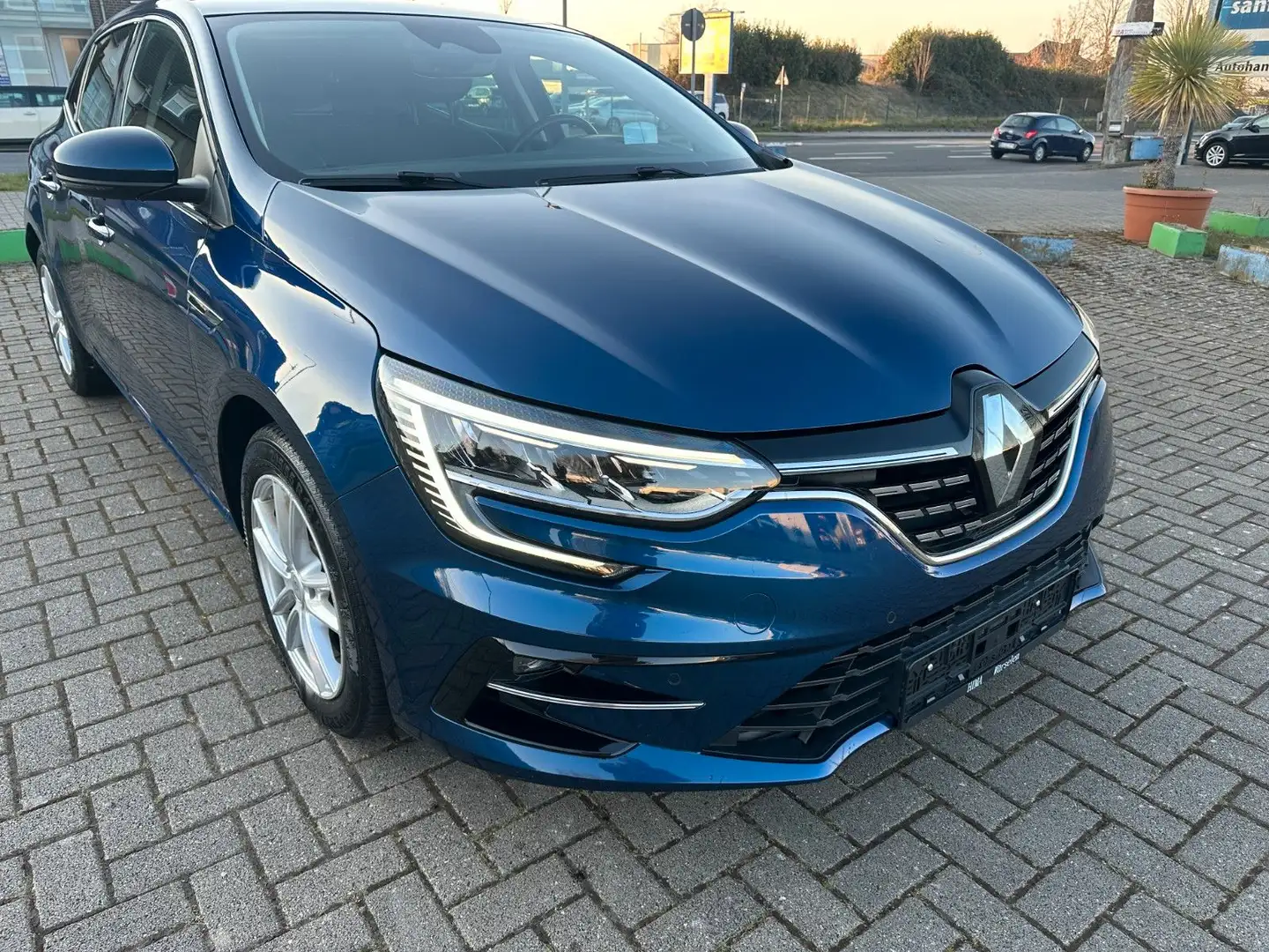Renault Megane IV Lim. 5-trg. Intens *navi+kamera+automa Blau - 1