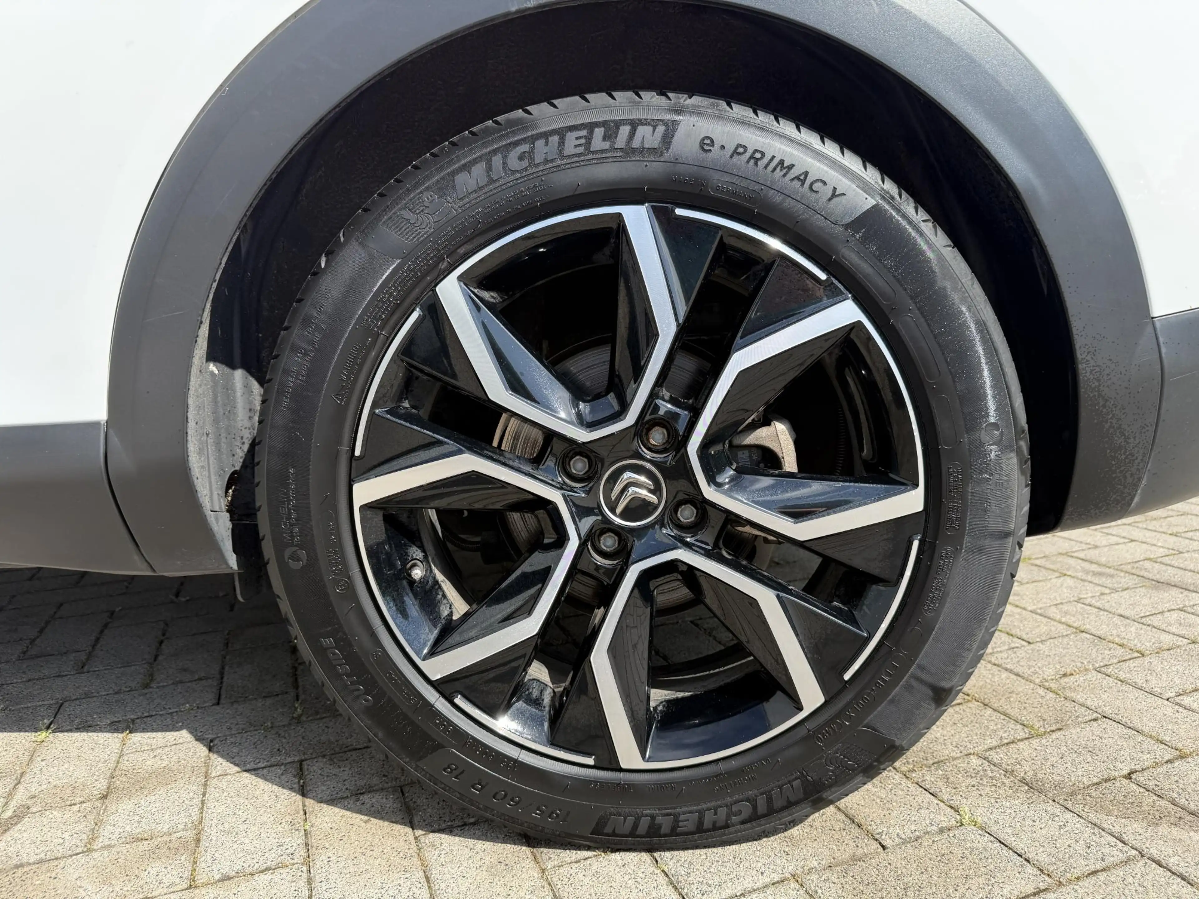 Citroen E-C4 Electric Feel 50 kWh | Parkeersensoren | Navigatie | Climat — photo 9