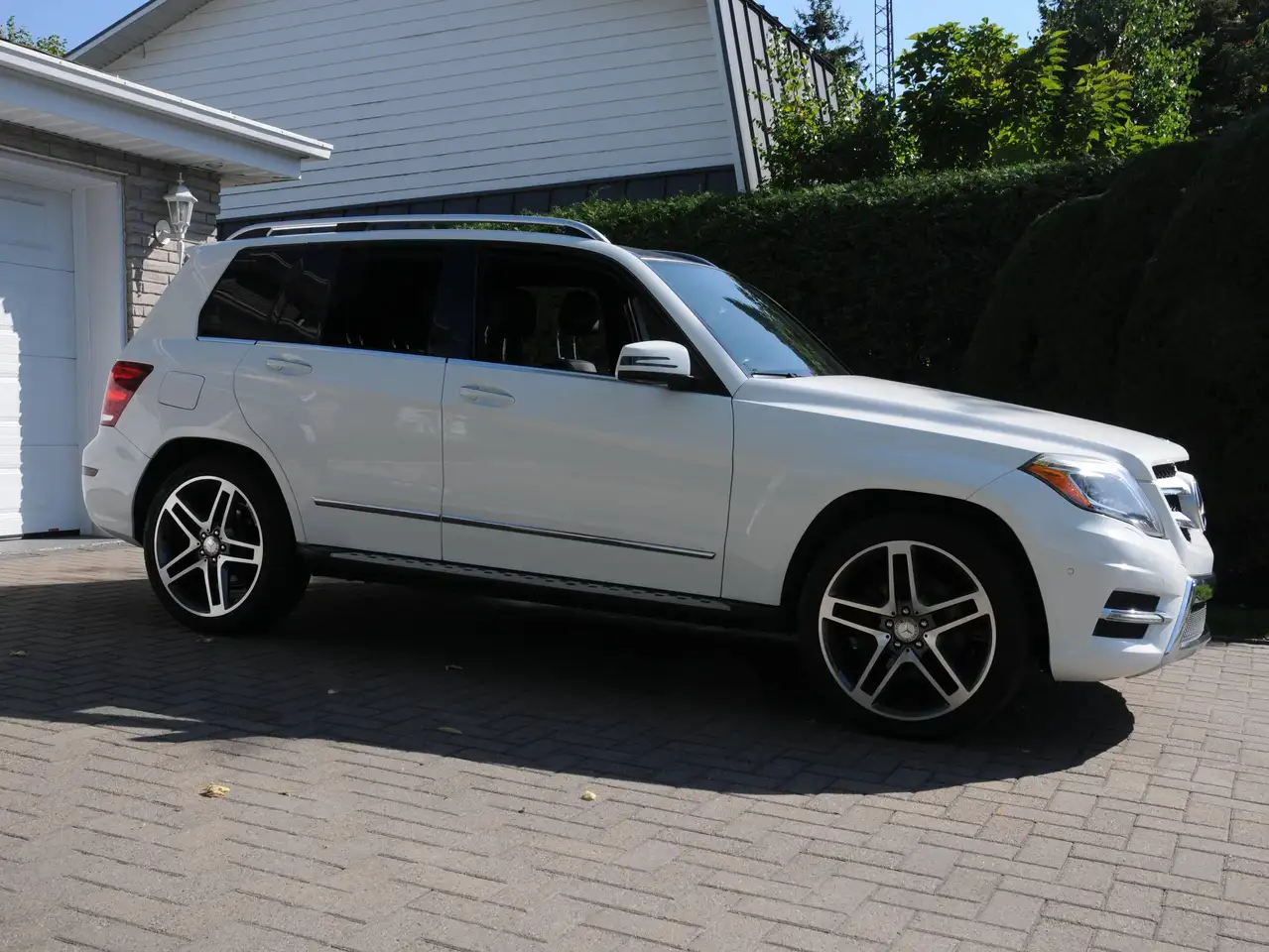 Mercedes-Benz GLK-Class снимка Mercedes-Benz GLK-Class