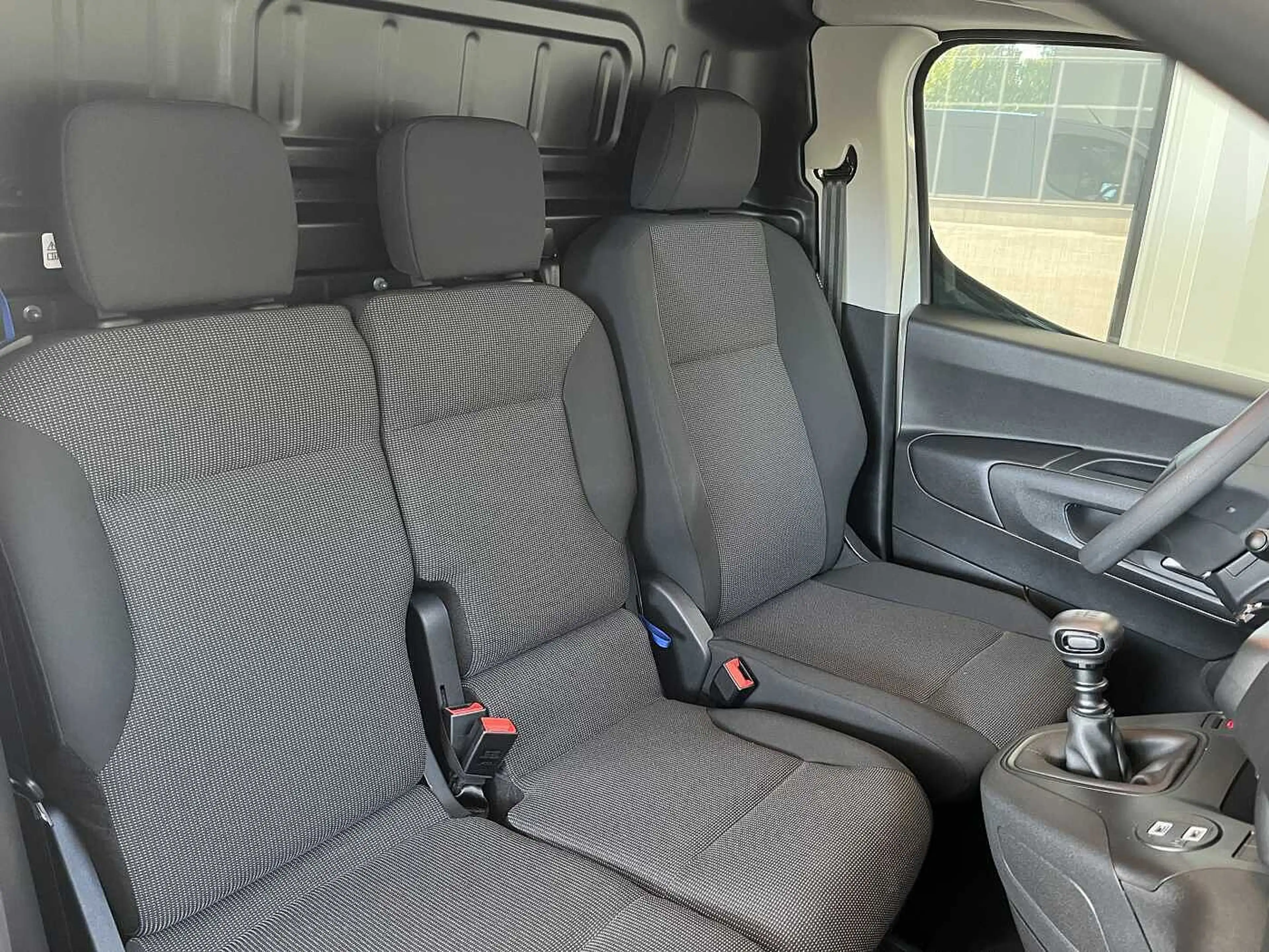 Citroen Berlingo 1.5 BlueHDi M 100pk * 3PL * DYNAMIC SURROUND VIEW — photo 9