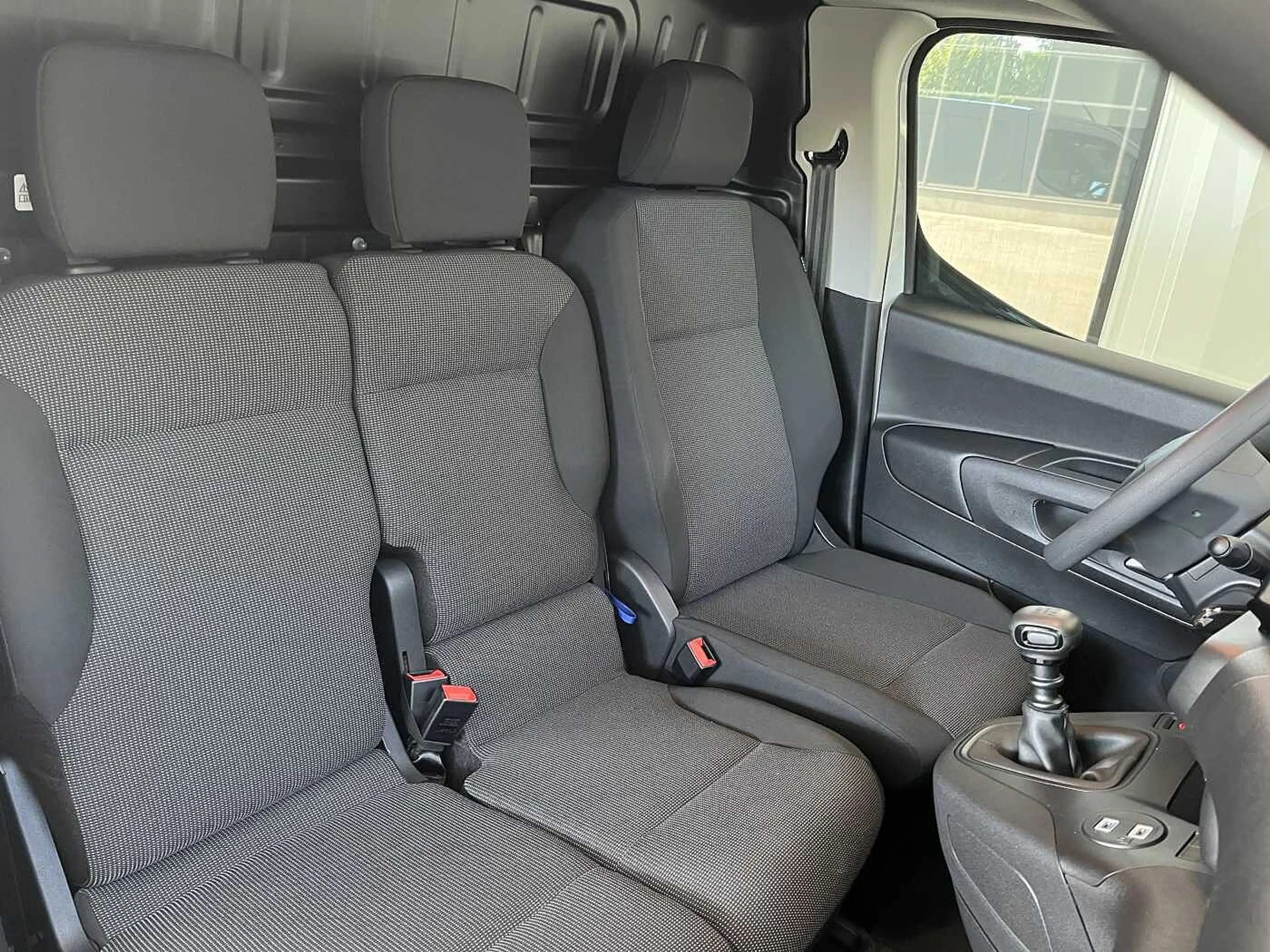 Citroen Berlingo 1.5 BlueHDi M 100pk * 3PL * DYNAMIC SURROUND VIEW — photo 8