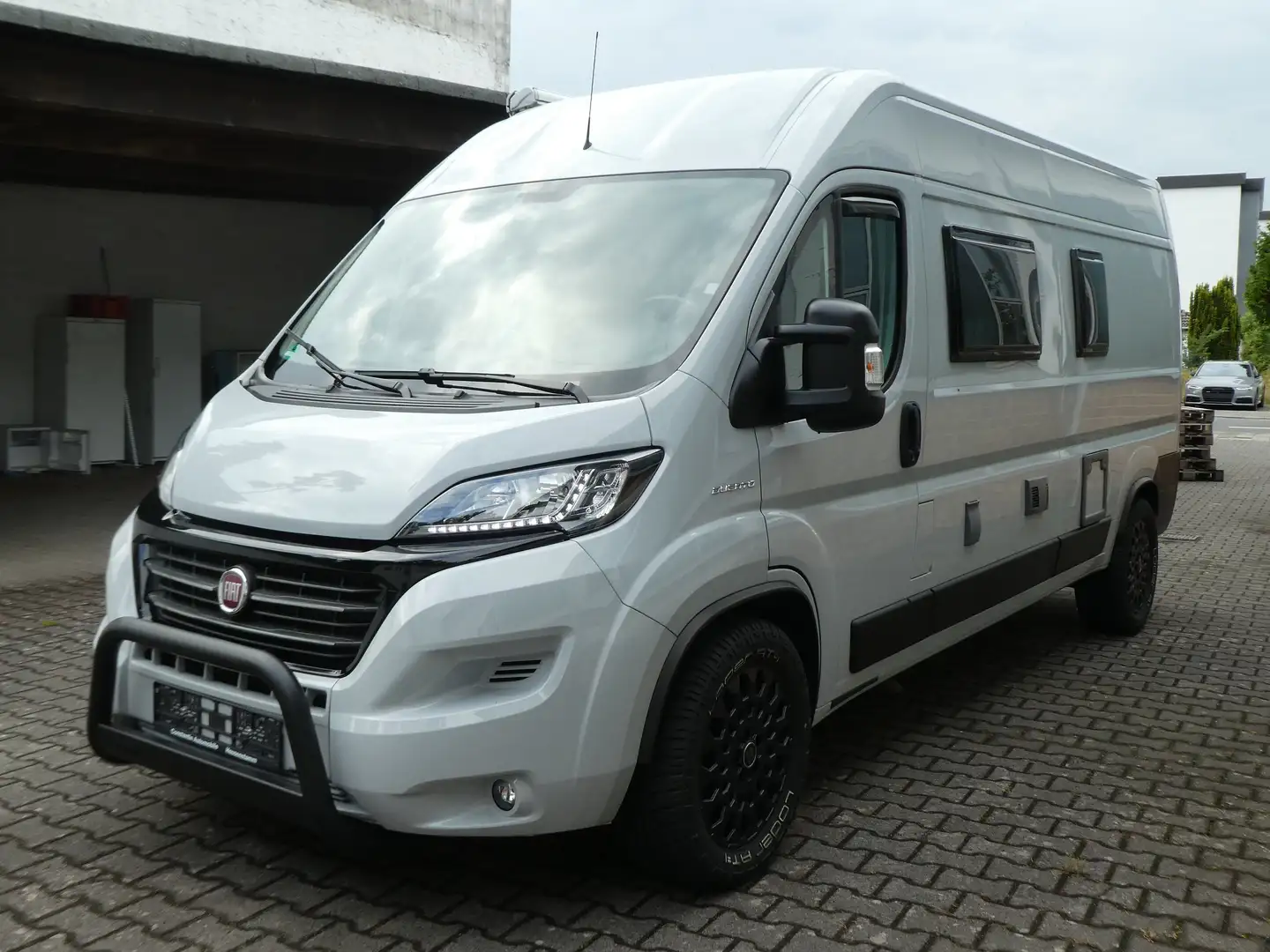 Fiat Ducato Challenger V114 2.3 Multijet Womo Luftfed Grijs - 1