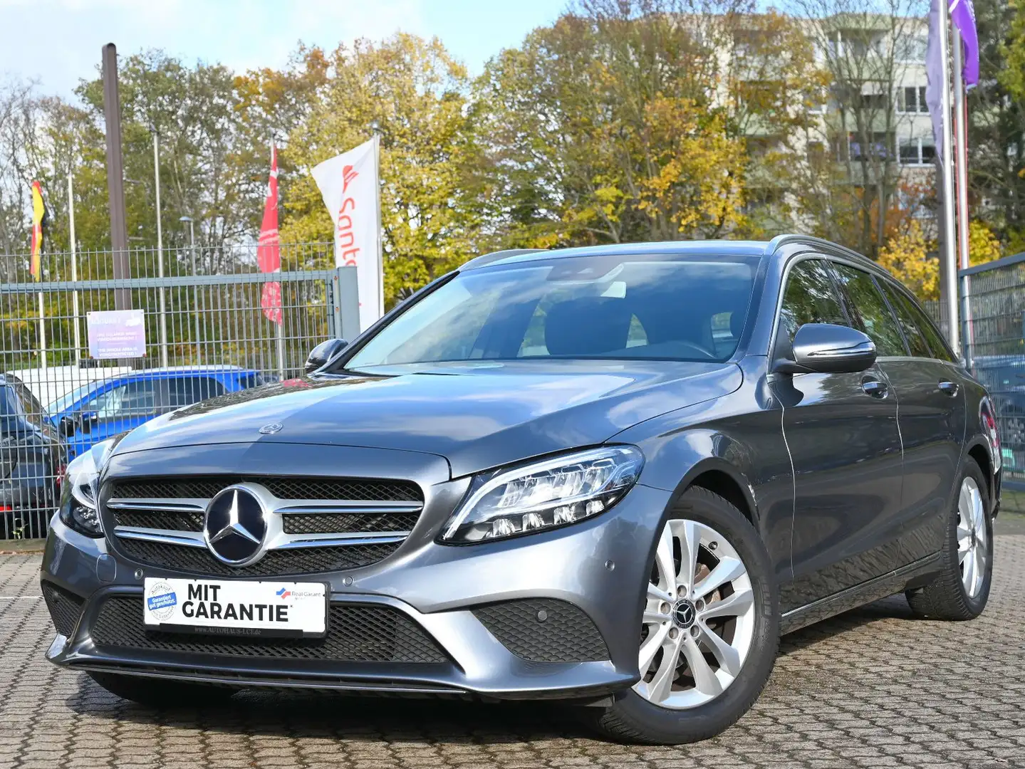 Mercedes-Benz C 180 T Avantgarde Leder Navi LED CAM 48tkm Grau - 1