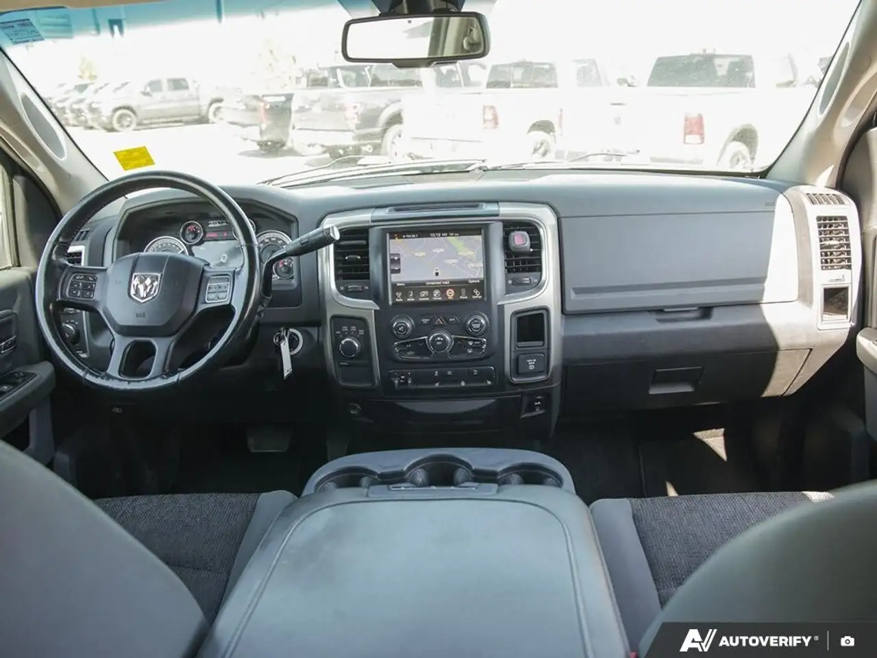 RAM 1500 снимка RAM 1500