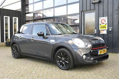 MINI Cooper S 2.0 192 PK Chili Serious Business | Pano | Leder |