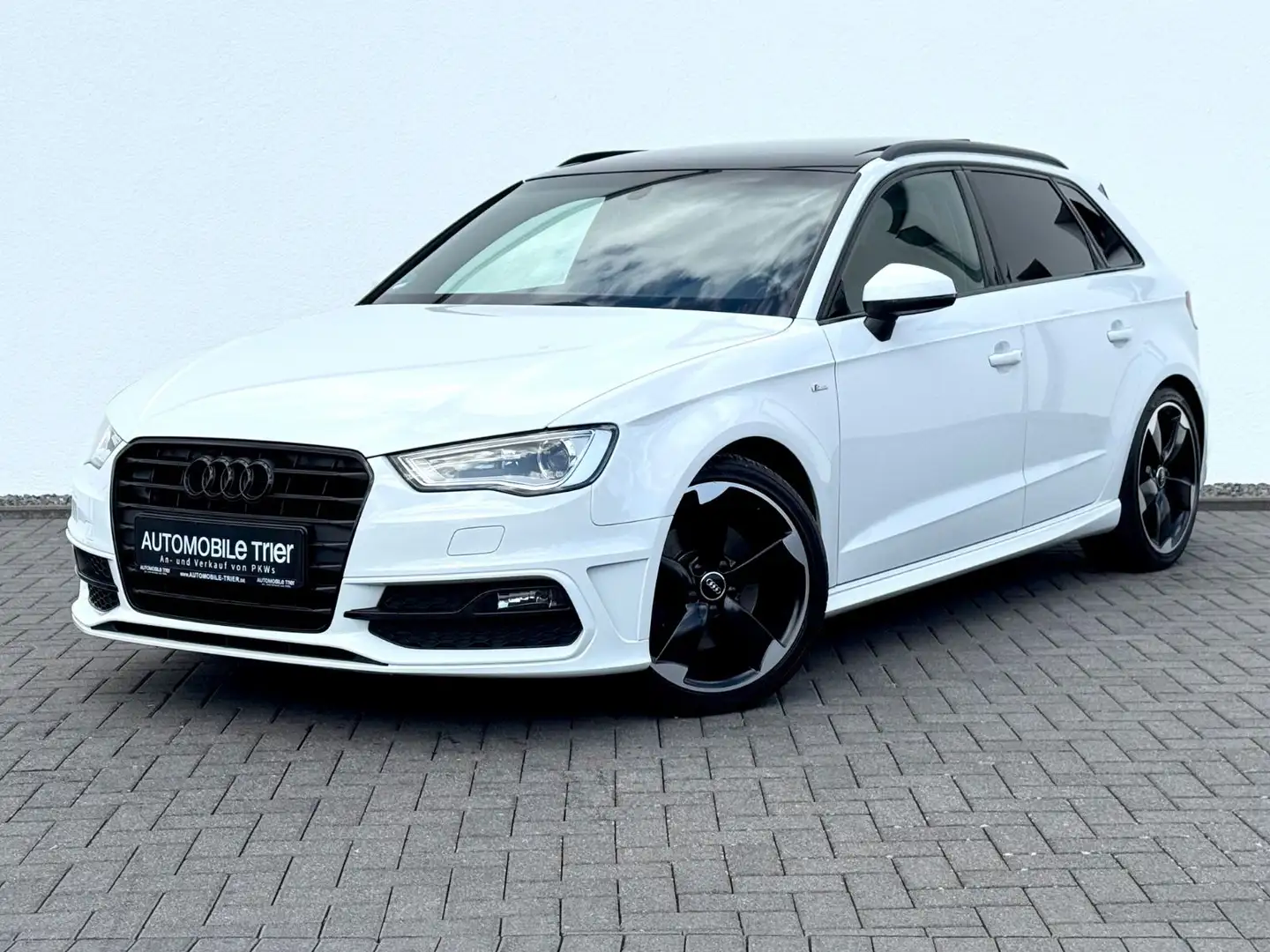 Audi A3 Sportback 1.8 TFSI S line Sport Plus Paket Weiß - 1