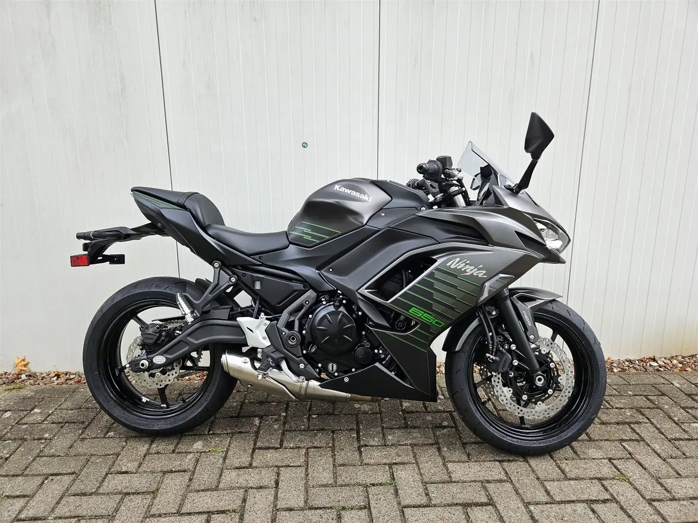 Kawasaki Ninja 650 LIEFERBAR! Starterbonus 650,- Euro! Negro - 1
