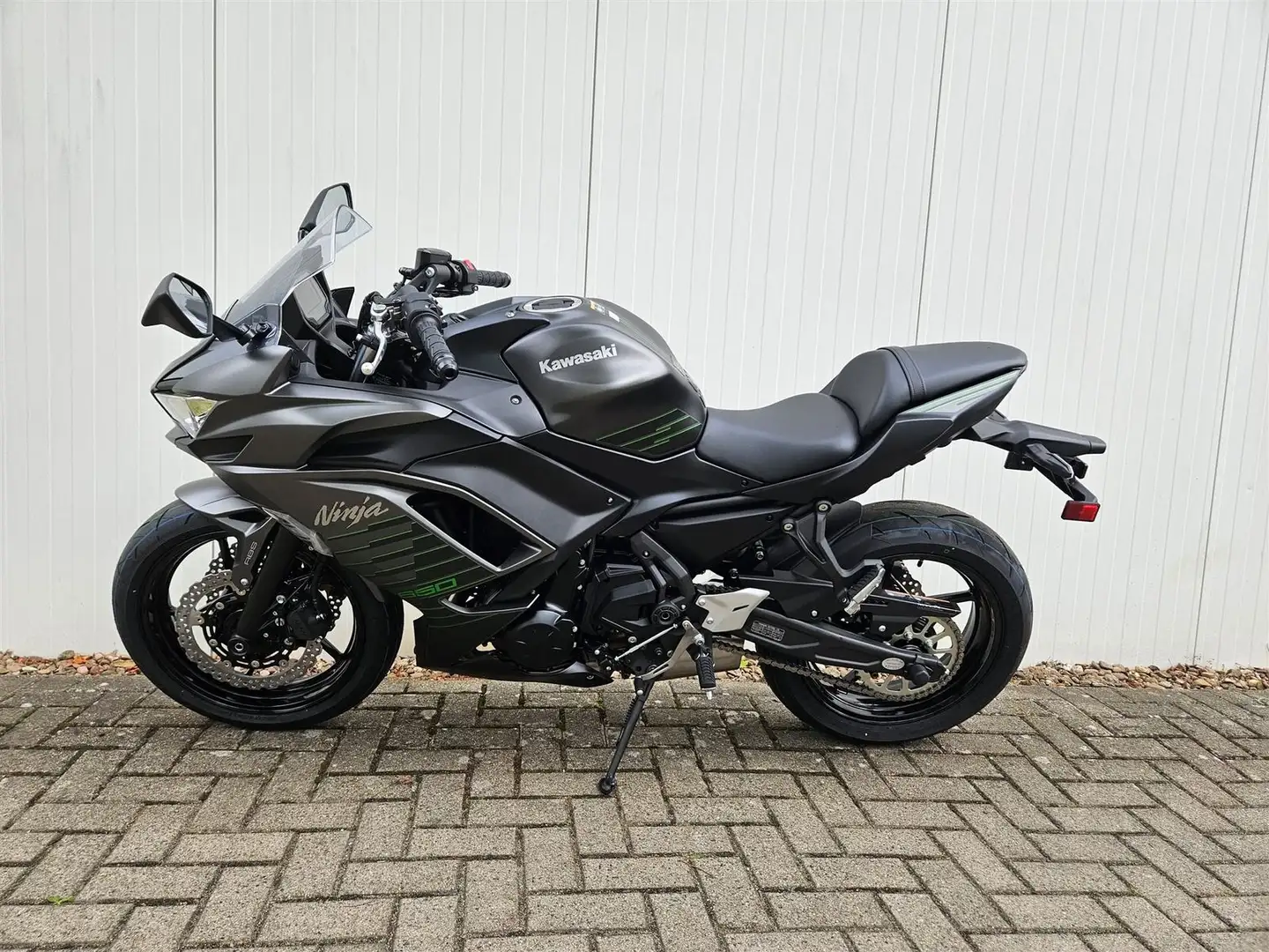 Kawasaki Ninja 650 LIEFERBAR! Starterbonus 650,- Euro! Negro - 2