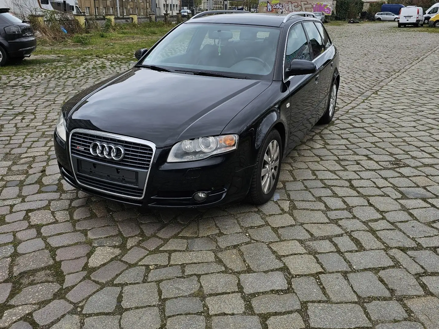 Audi A4 Avant 3.0 TDI DPF quattro Schwarz - 1