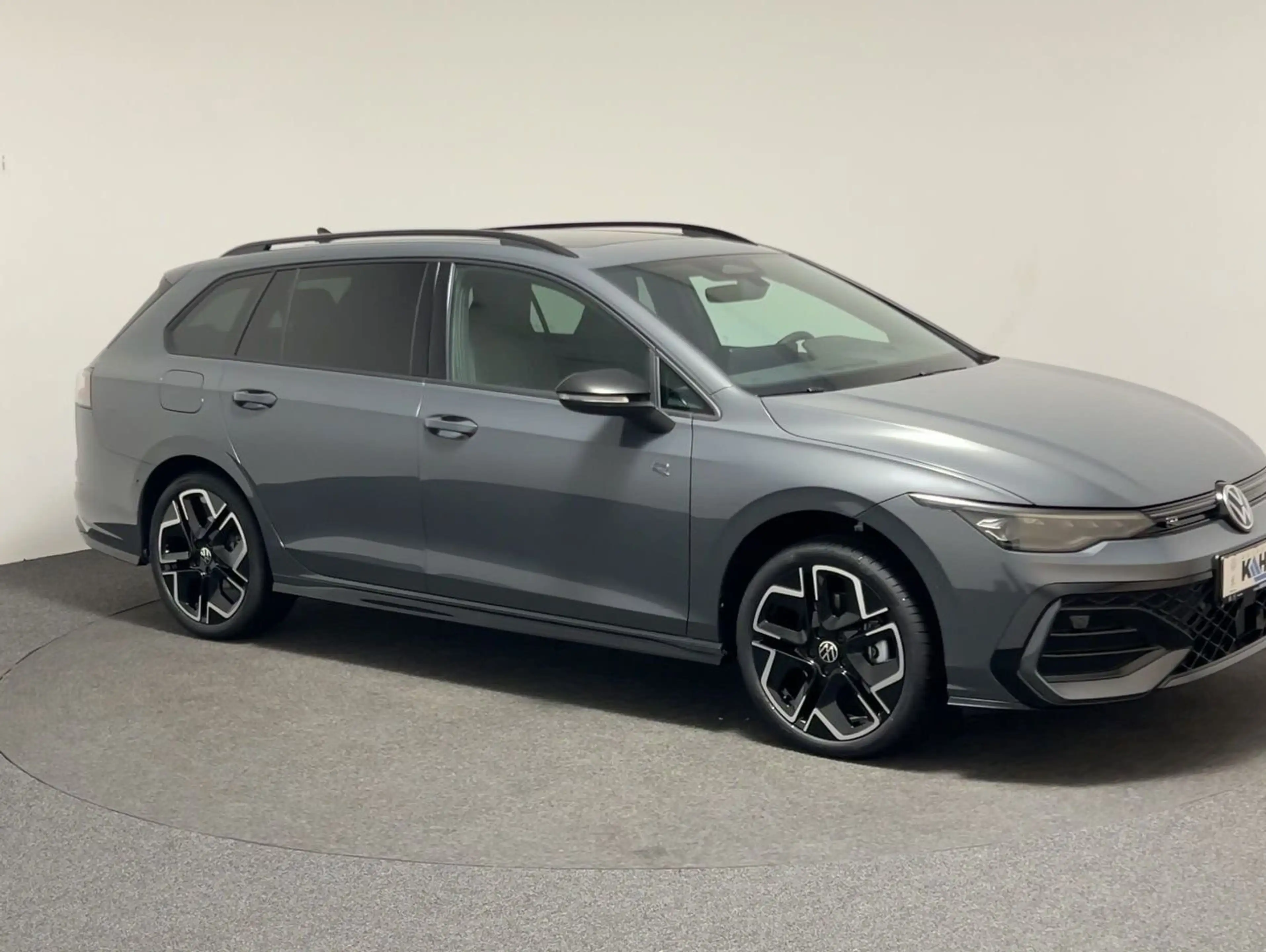 Volkswagen Golf Variant R-Line 2.0 l TDI DSG CarPlay Pano — photo 3