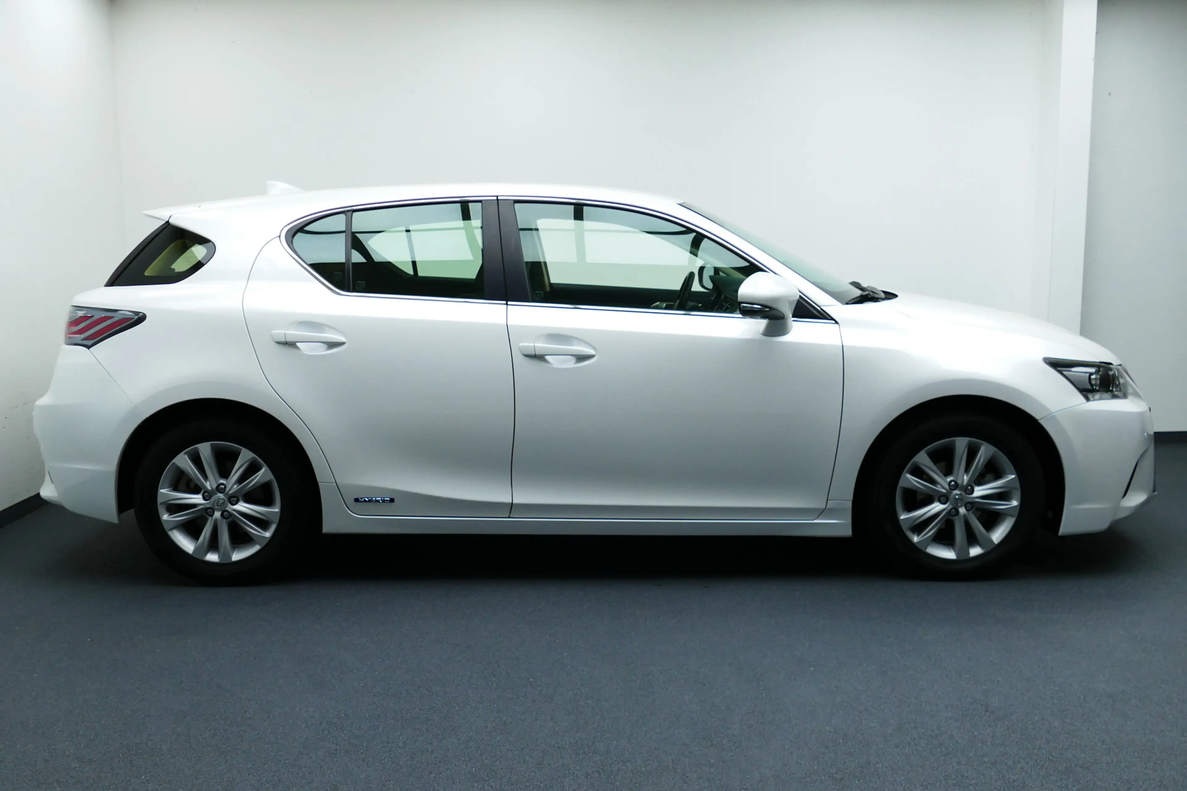 Lexus CT 200h Sport Edition. Wit Metallic, Camera, Navi, Clima, — photo 10