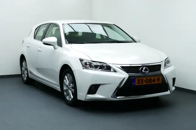 Lexus CT 200h Sport Edition. Wit Metallic, Camera, Navi, Clima,