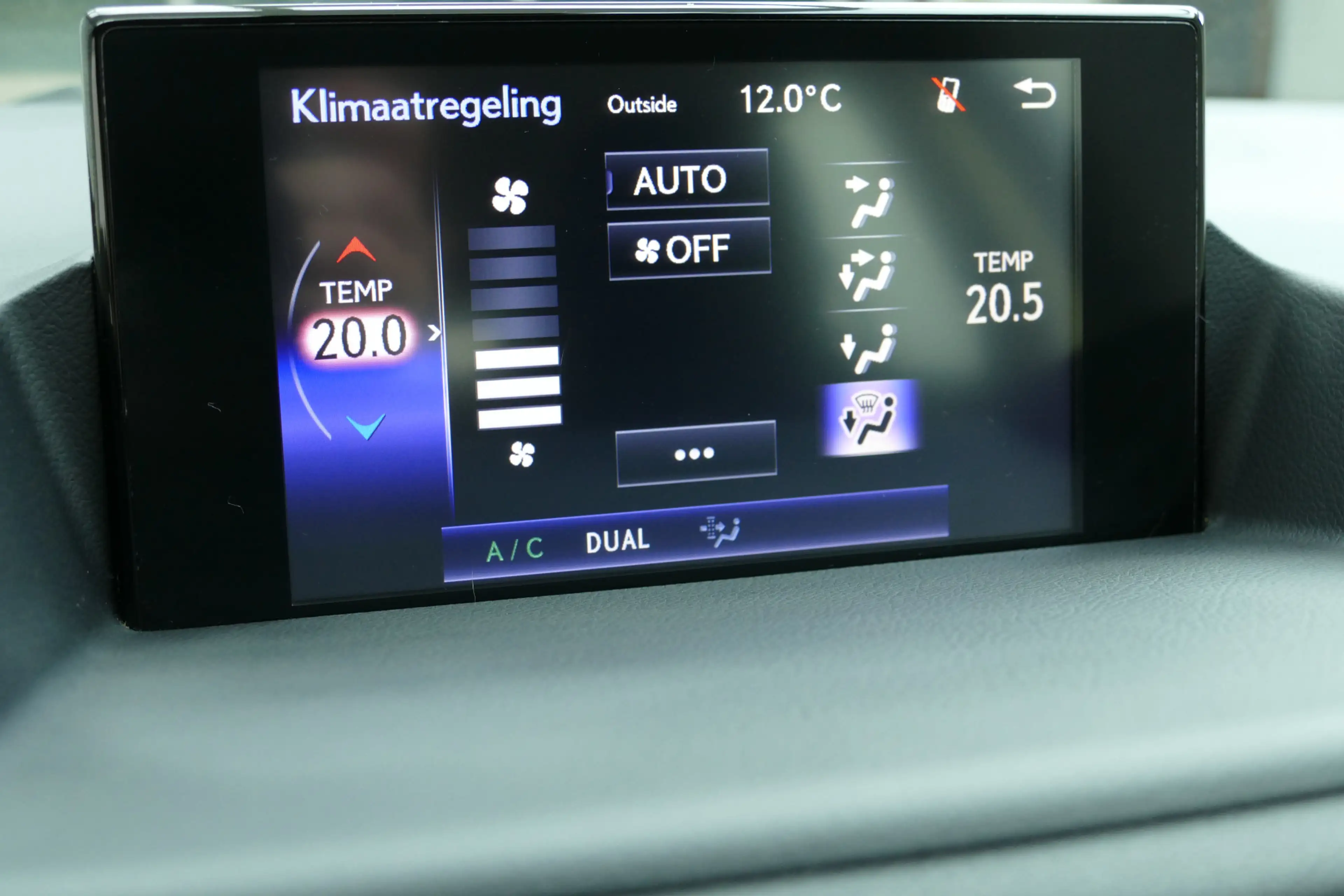 Lexus CT 200h Sport Edition. Wit Metallic, Camera, Navi, Clima, — photo 20