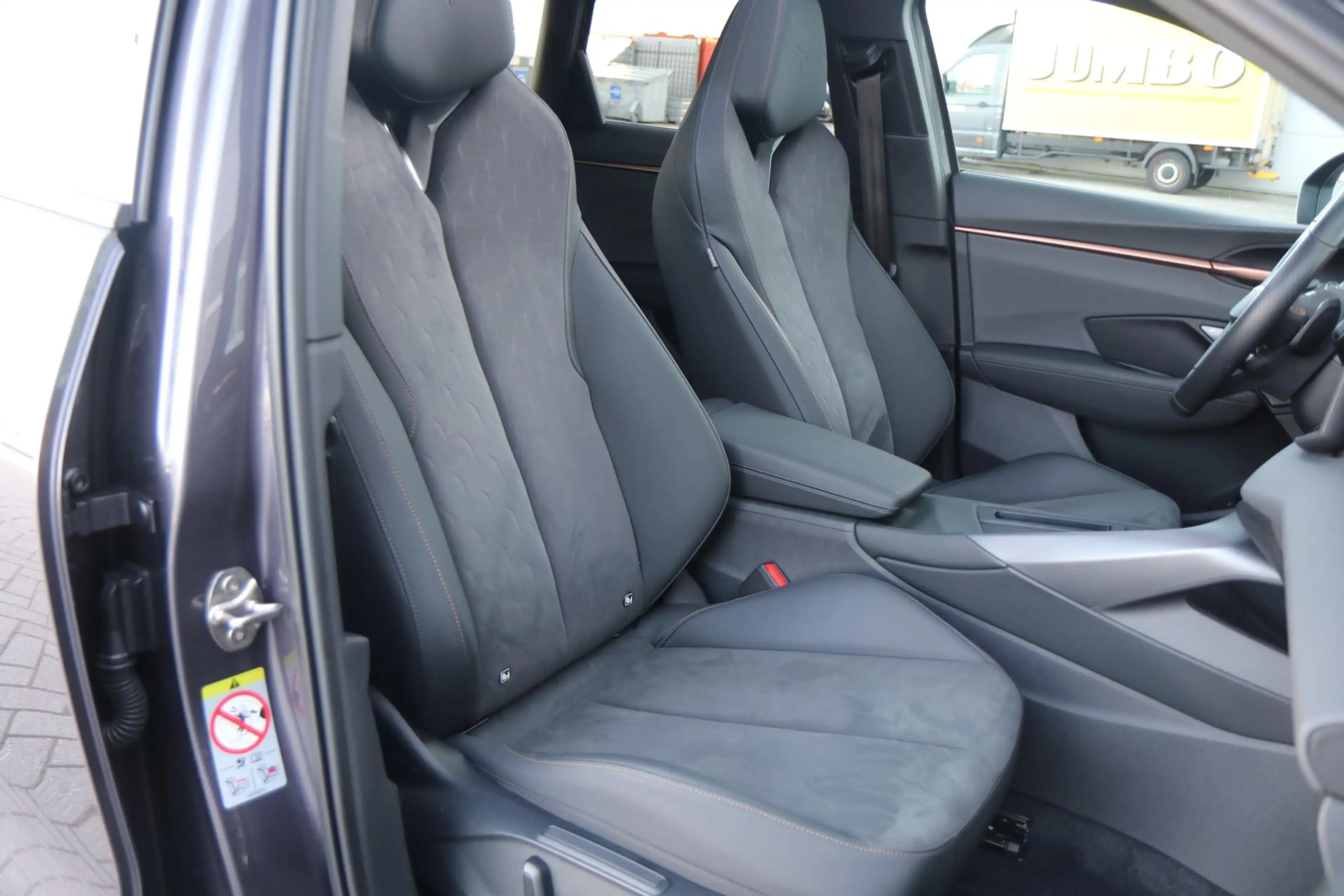 CUPRA Terramar 1.5 TSI e-Hybrid 272pk VZ Performance | SoH 100% | — photo 15