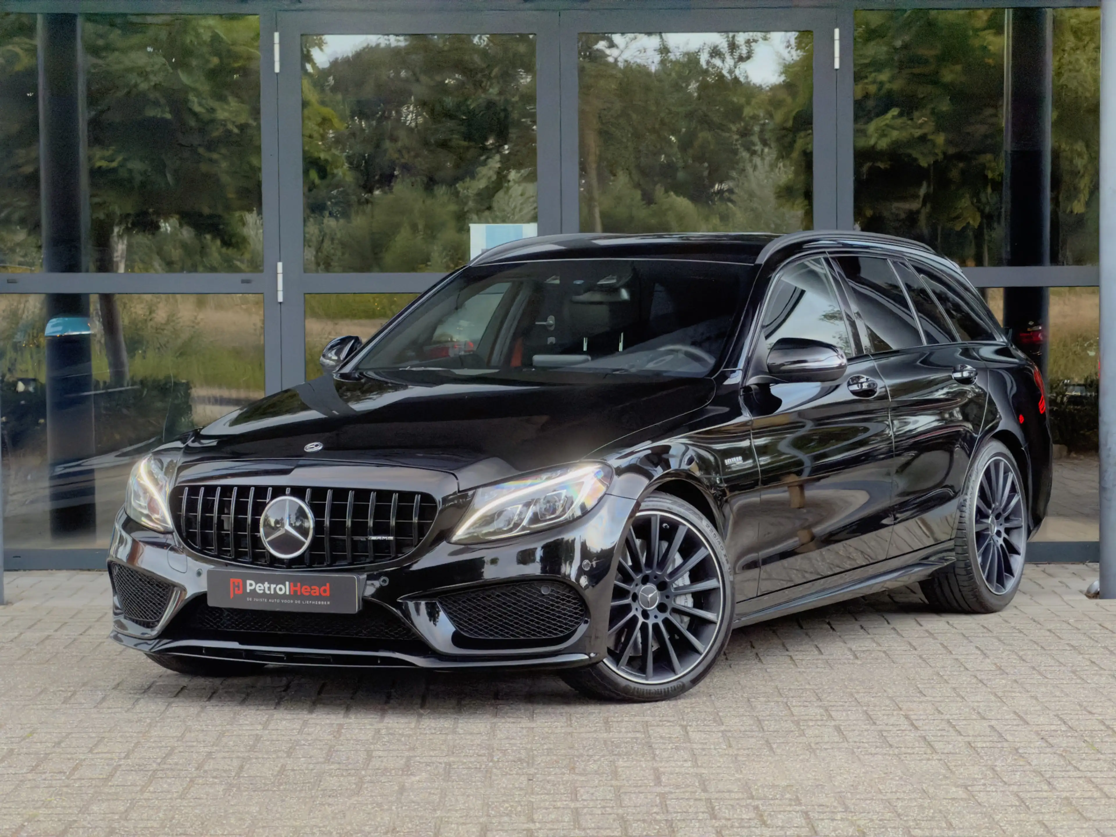 Mercedes-Benz C 43 AMG Estate 4MATIC, Burmester, Trekhaak, Carbon, Elektr — photo 2